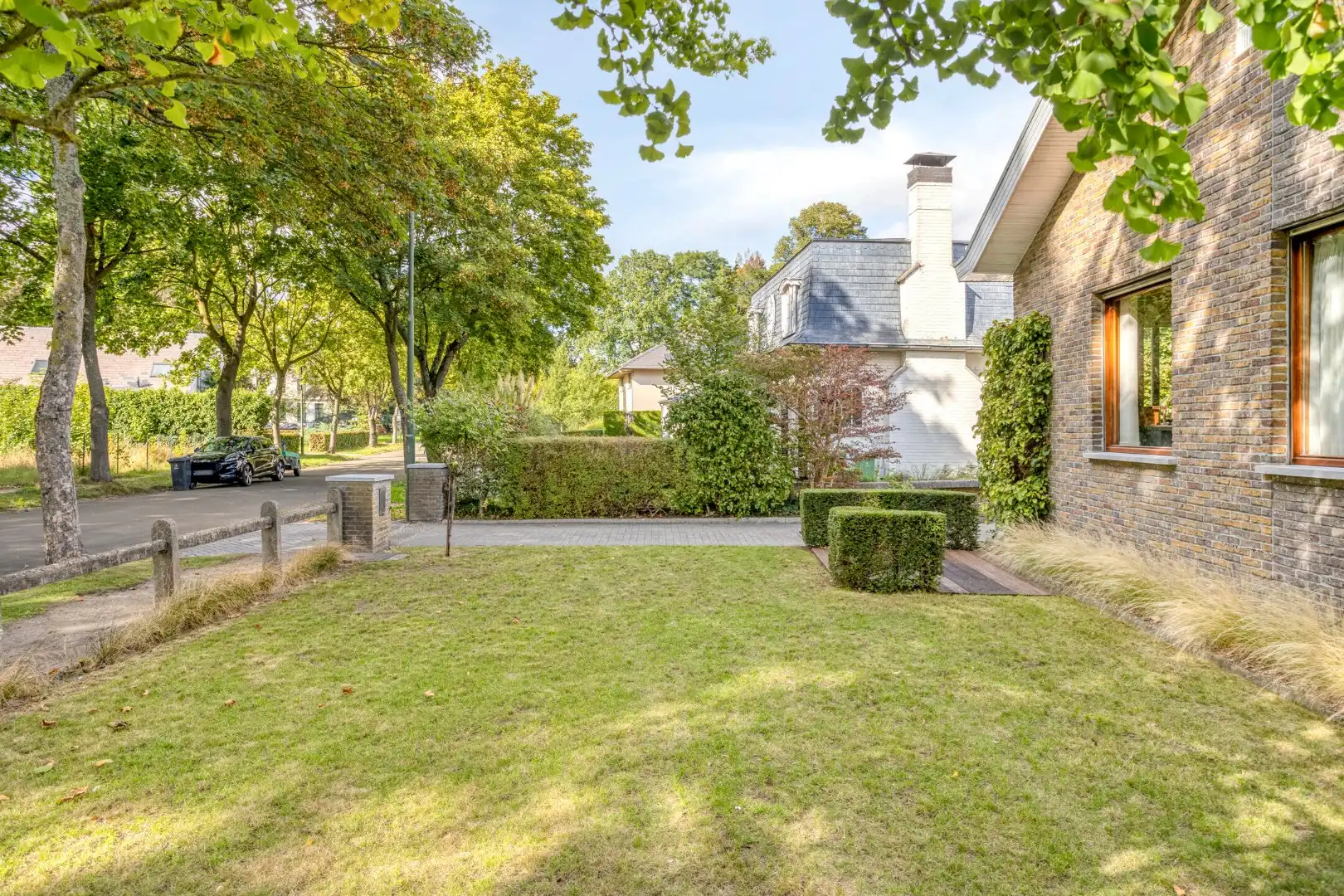 Woning met 3 slaapkamers  en een bureau gelegen in een doodlopende straat foto 6