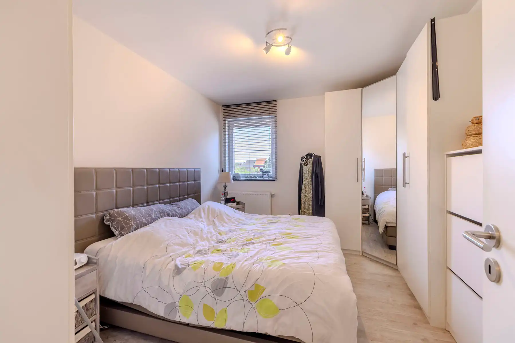 Appartement met 3 slpks en terras met zicht op de Vaart foto 8