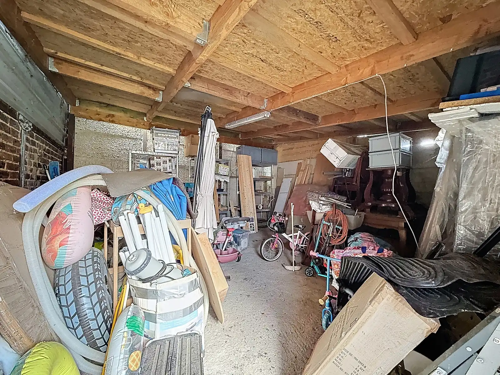 Ruime gezinswoning nabij het Centrum van Tienen met slpks  foto 17