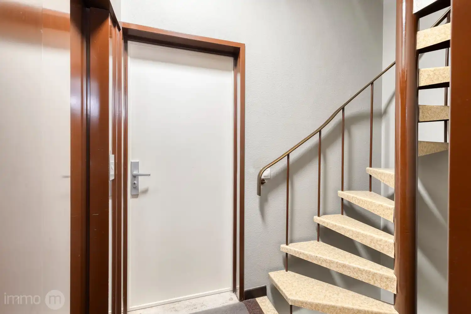 Opbrengsteigendom met 9 appartementen en handelsruimte op toplocatie nabij station Leuven foto 28