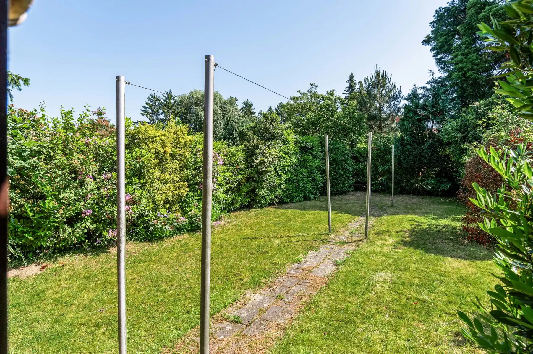 Verzorgde beletage met diepe tuin en ligging nabij het centrum foto 7
