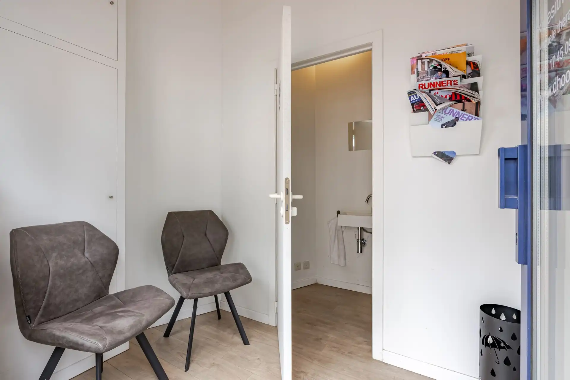Kantoorruimte/praktijkruimte in de dorpskern! foto 8