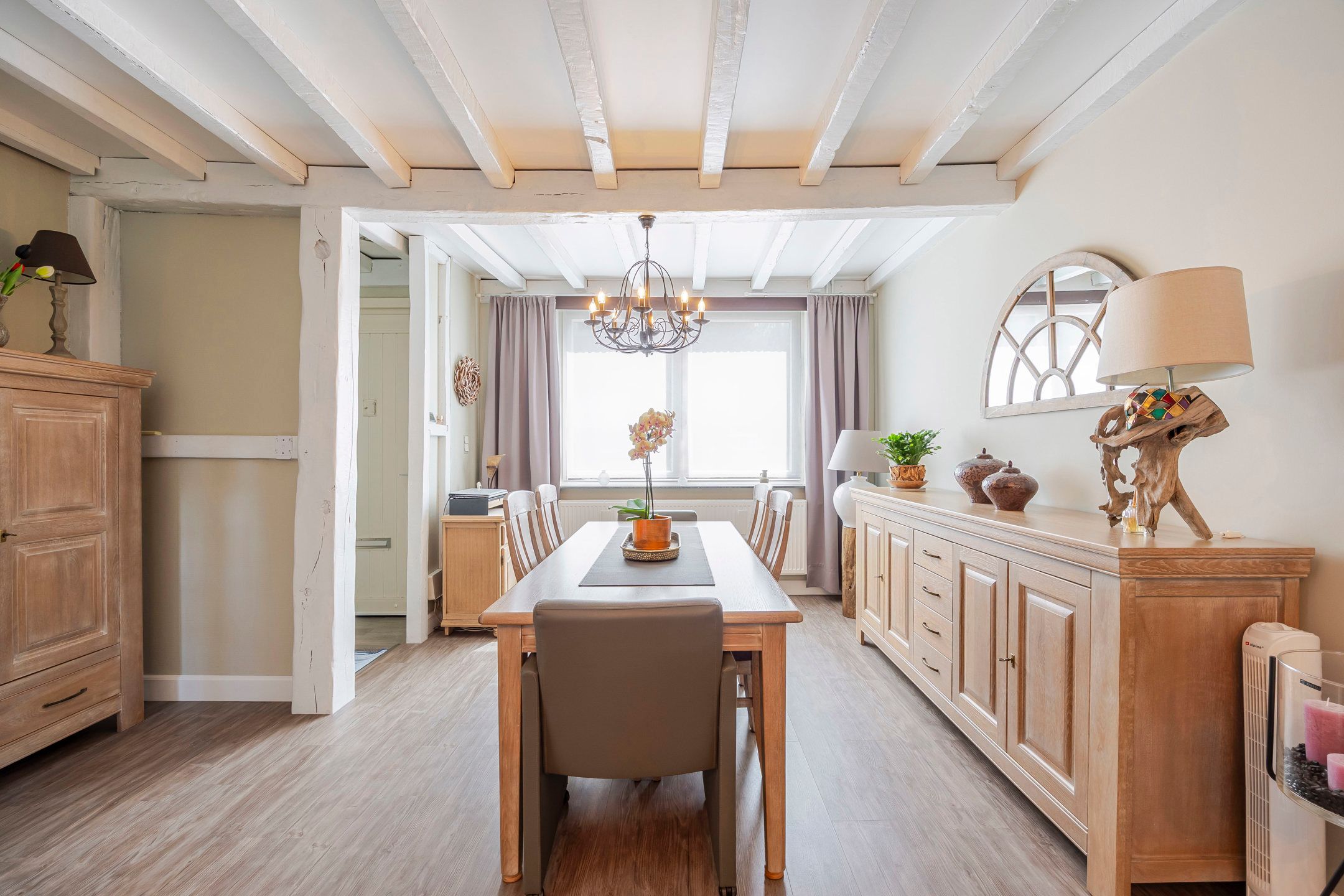 Instapklare rijwoning op uitstekende locatie foto 6