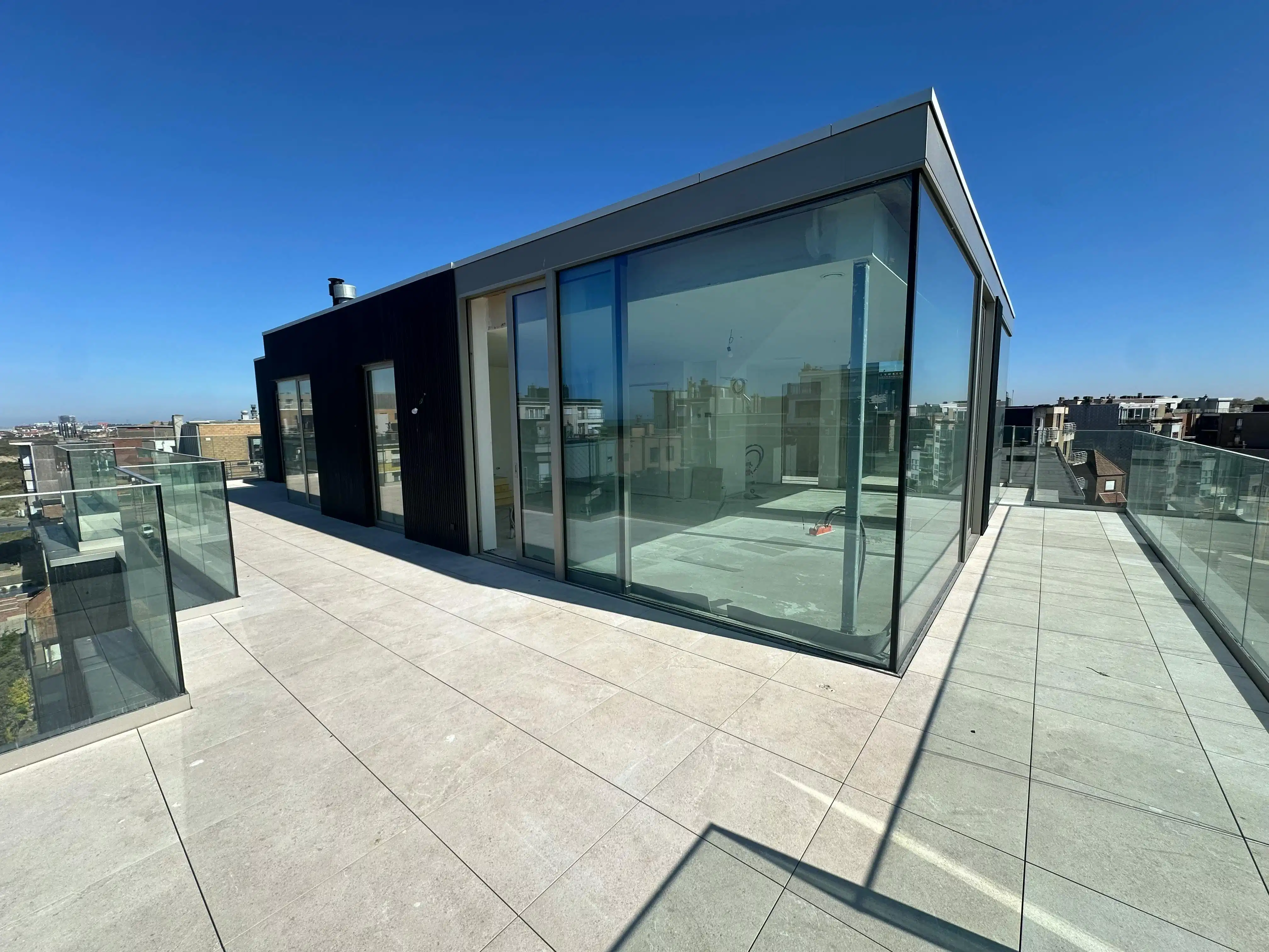 Exclusieve penthouse met 3 slaapkamers en frontaal zeezicht! foto 6