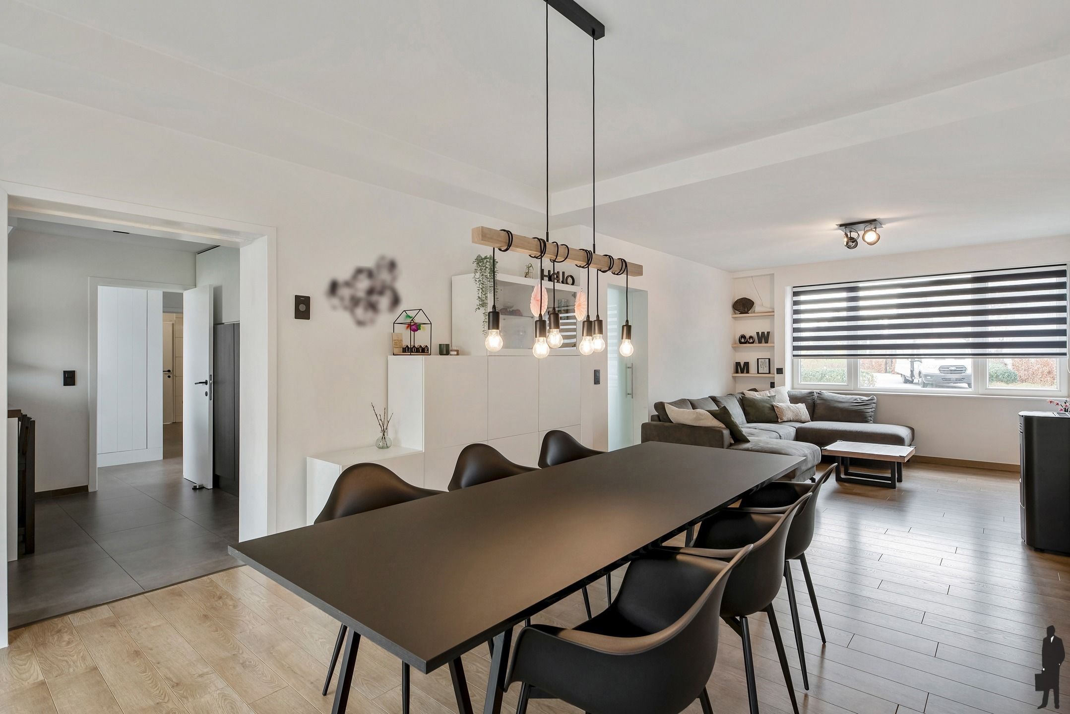 Knap gerenoveerde gezinswoning met 4 slaapkamers en praktijkruimte/kantoor. foto 11