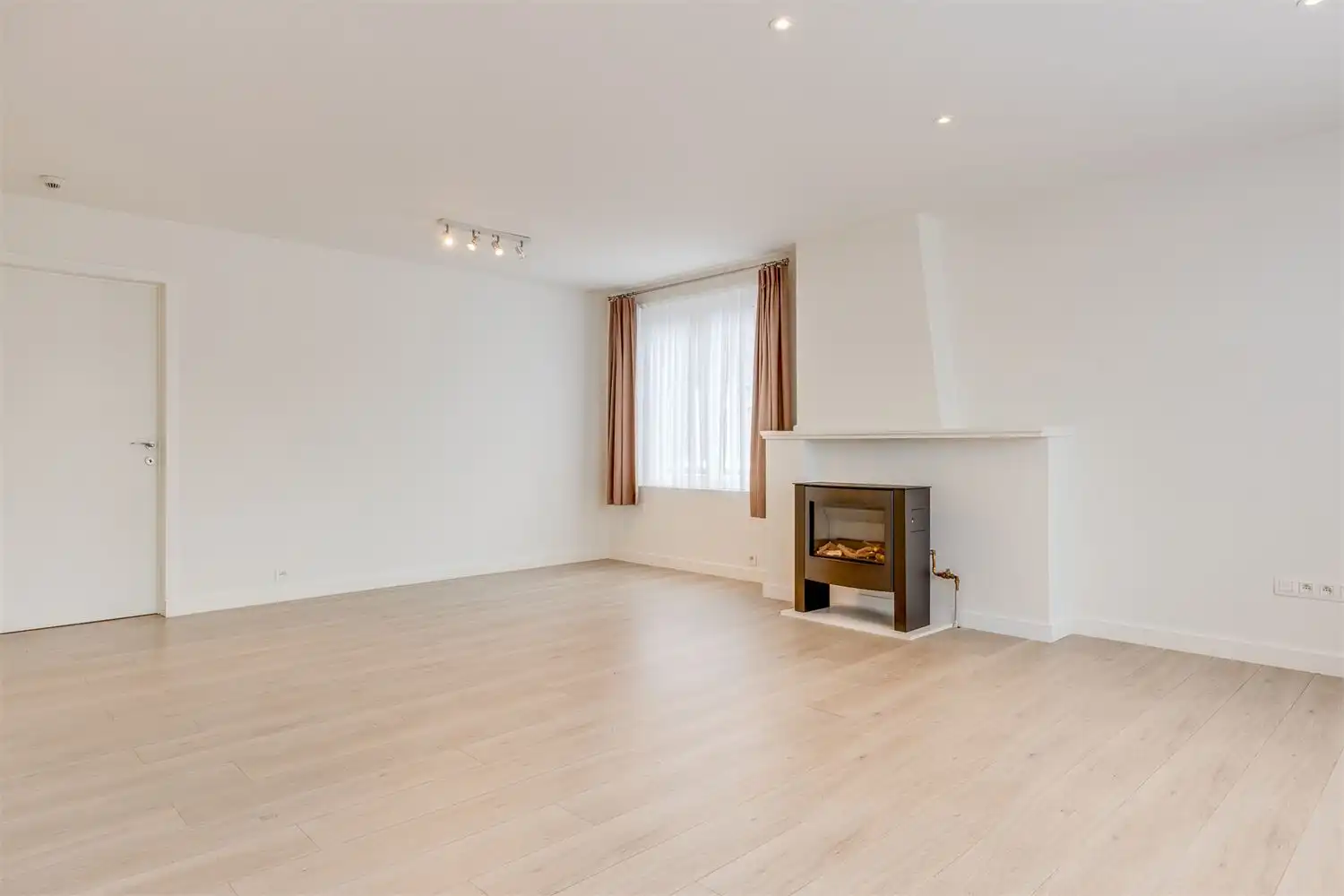 Prachtig appartement met garage foto 4