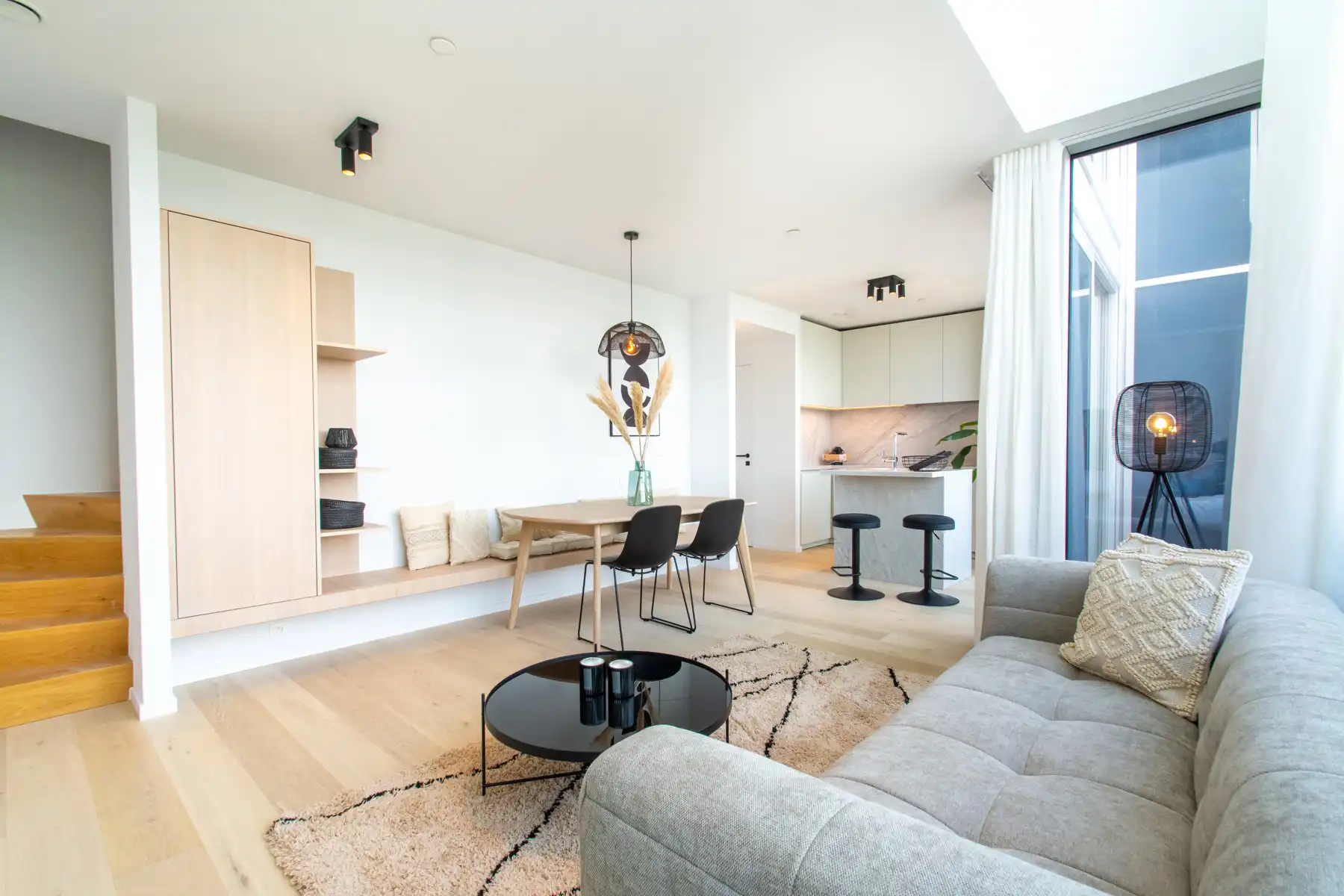 Prachtige penthouse op 23ste verdieping - prachtig uitzicht foto {{pictureIndex}}