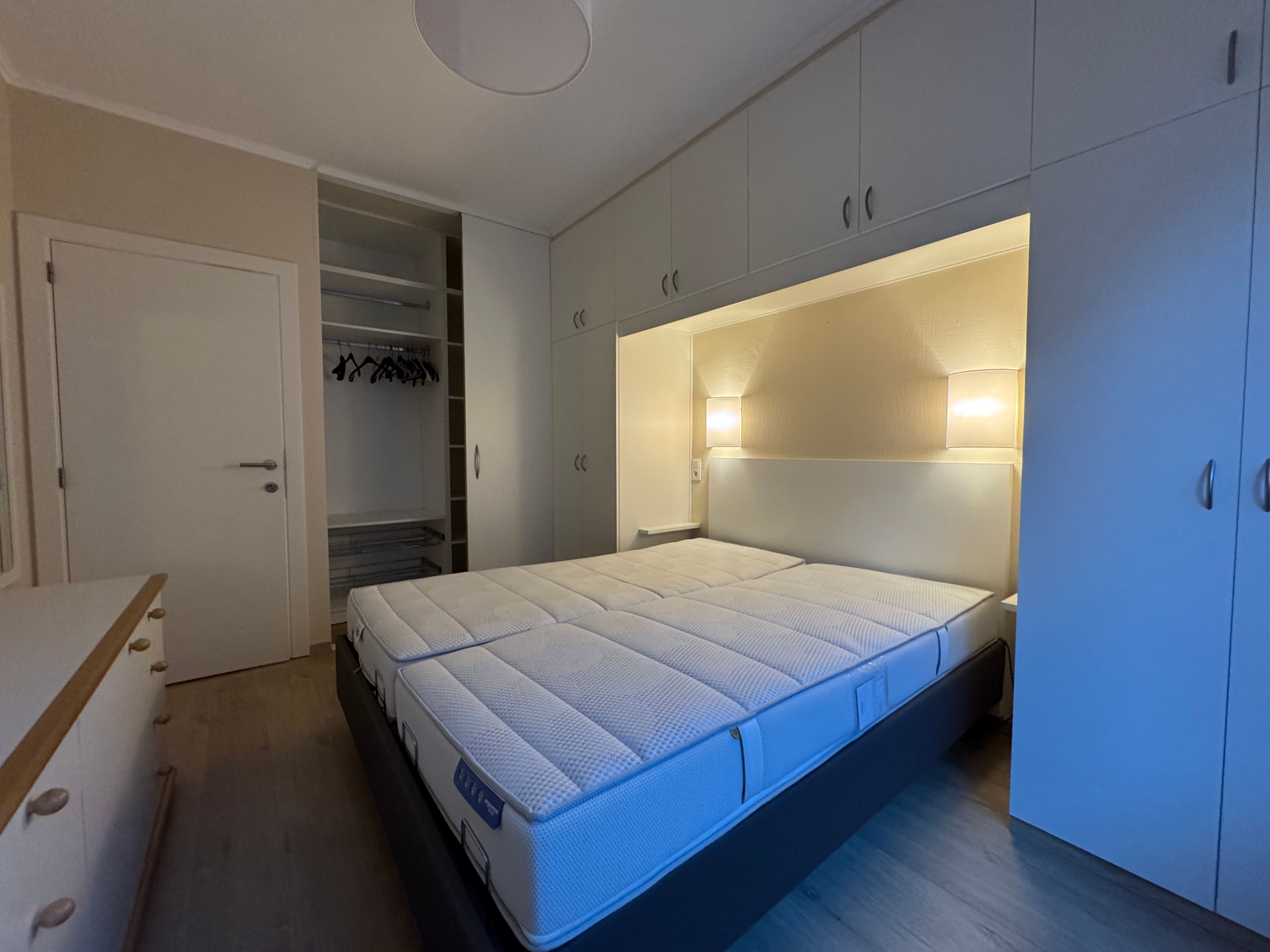 Appartement met panoramisch zeezicht foto 11