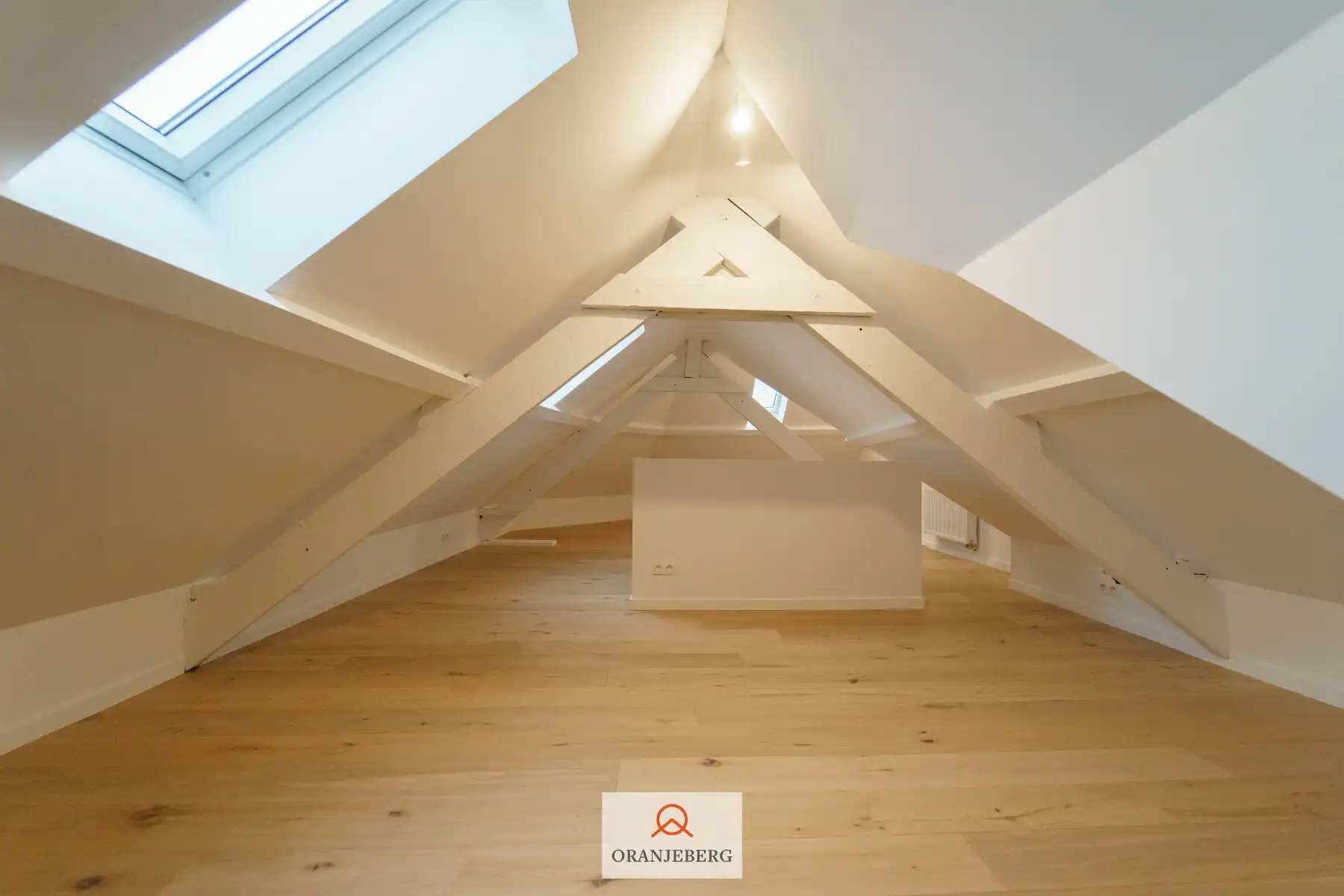 Co-housing woning met 4 leefruimtes, 4 slpk's en 4 badkamers foto 40