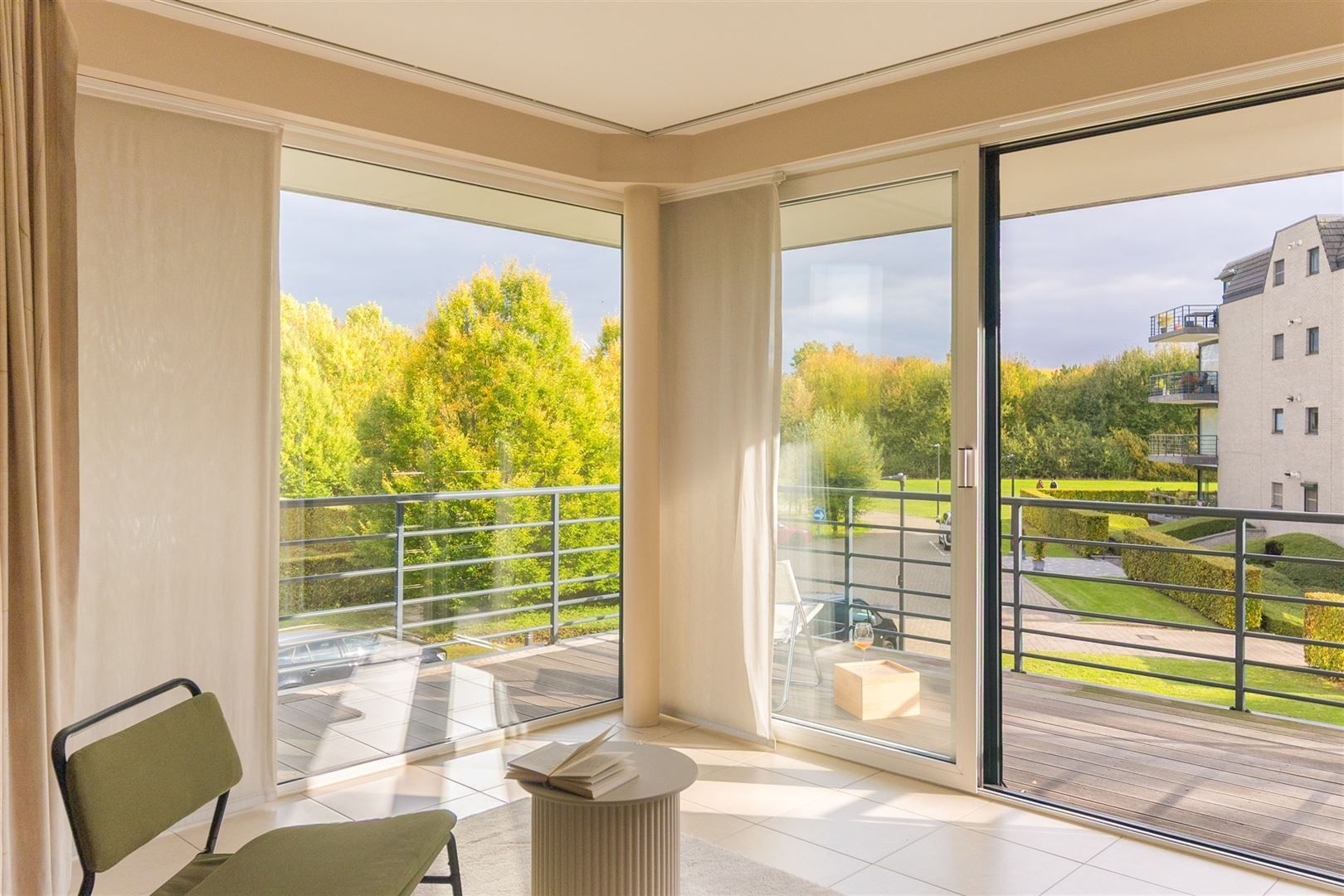 Instapklaar en ruim appartement met groene uitzichten nabij het centrum van Mortsel foto 6