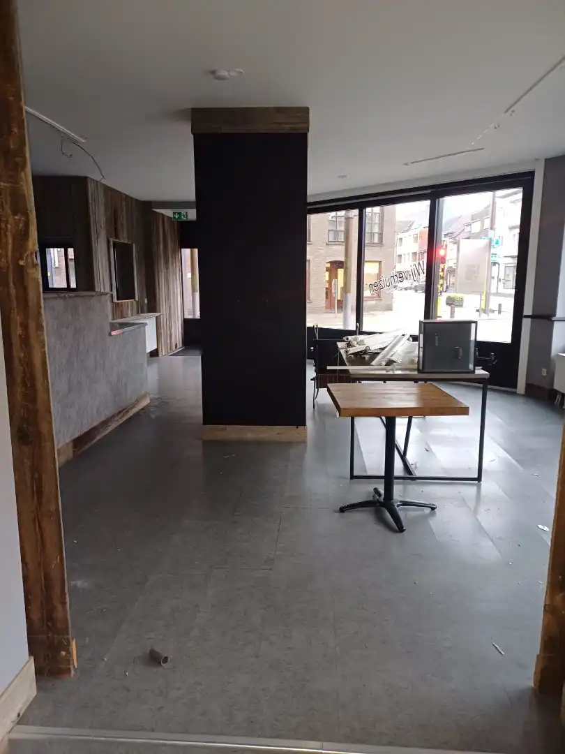 Horeca/handelspand in Neerpelt centrum van 147 m2 foto 3