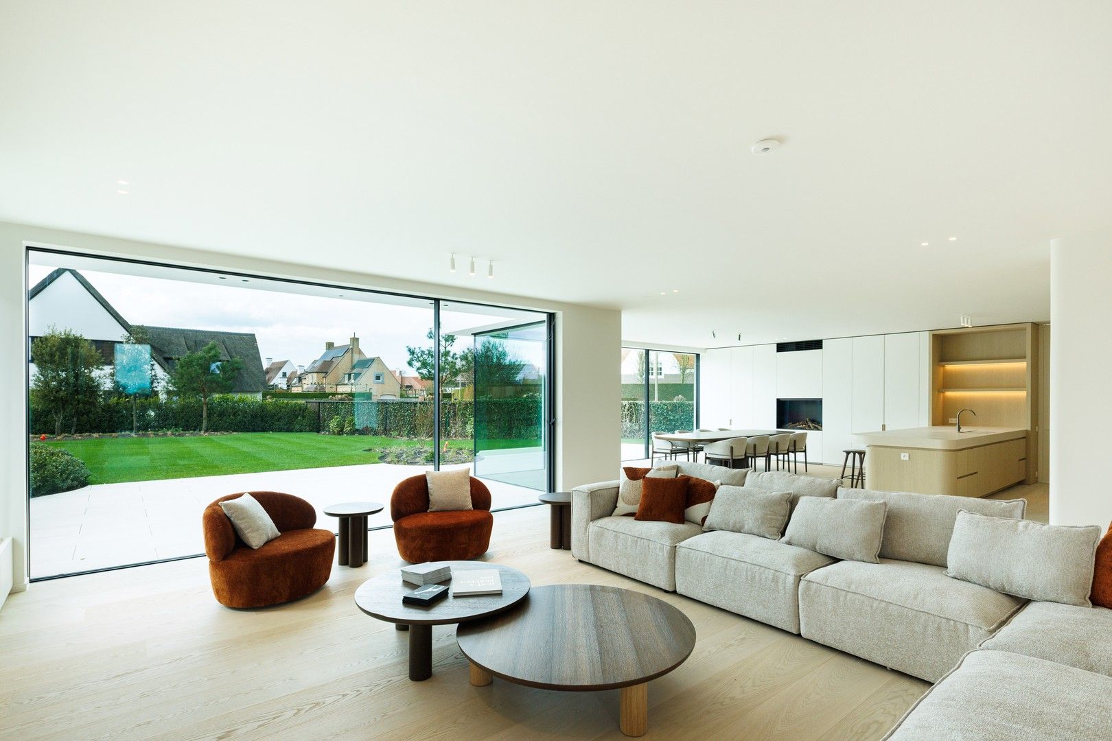 Luxueuze nieuwbouwvilla gelegen aan de rand van het Zoute, op slechts enkele minuten van de zee en het strand. foto 15