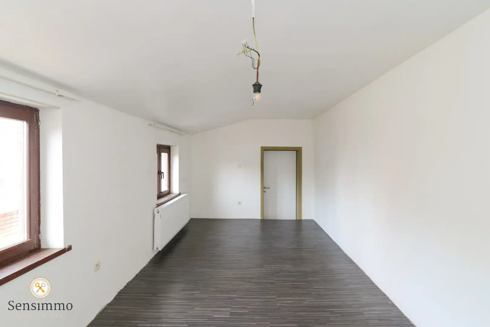 Prachtig gelegen duplex met 2 slpkmrs + terras + parking foto 4