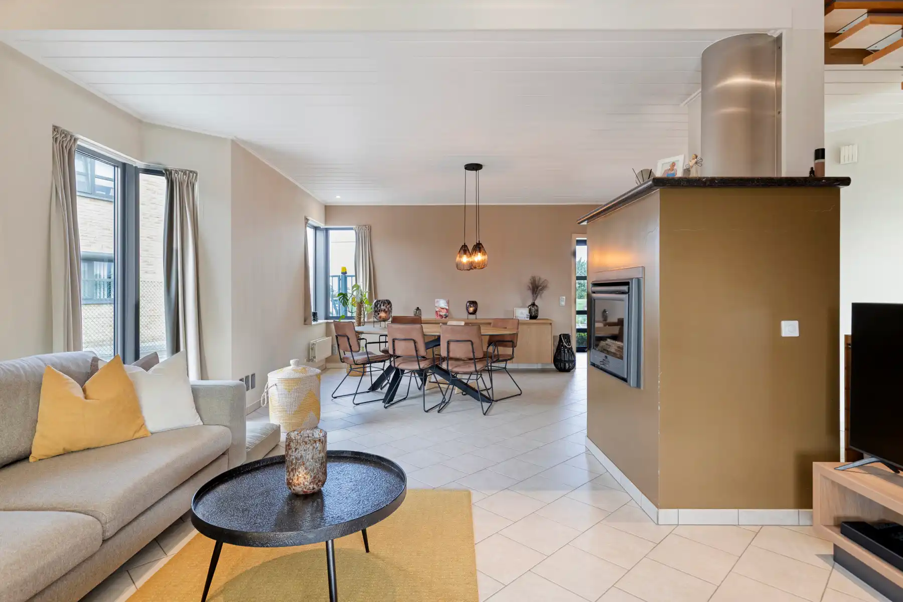 Instapklare woning met 3 slpk en ruime garage op toplocatie foto 9