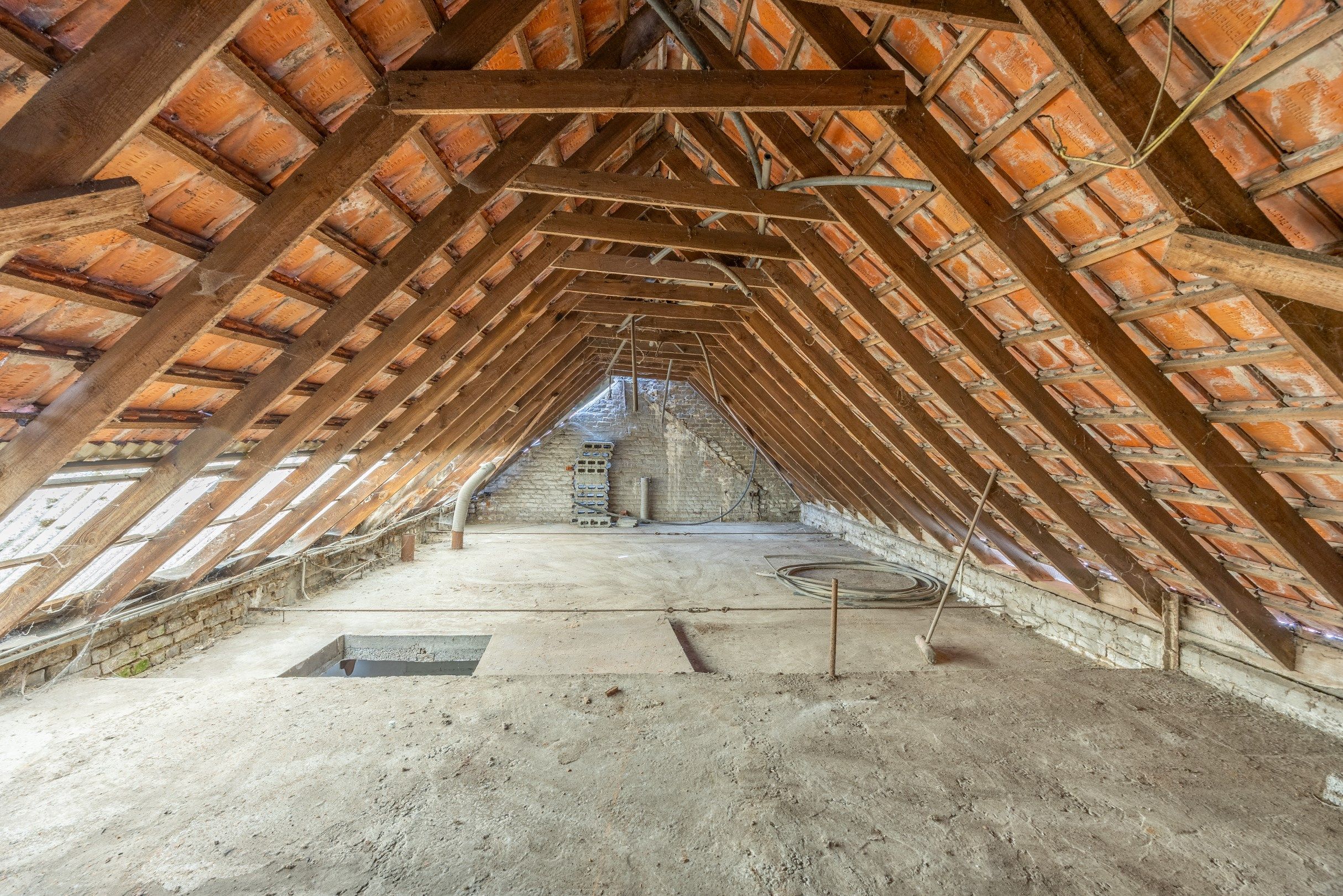 TE RENOVEREN WONING OP RUIM PERCEEL  foto 13