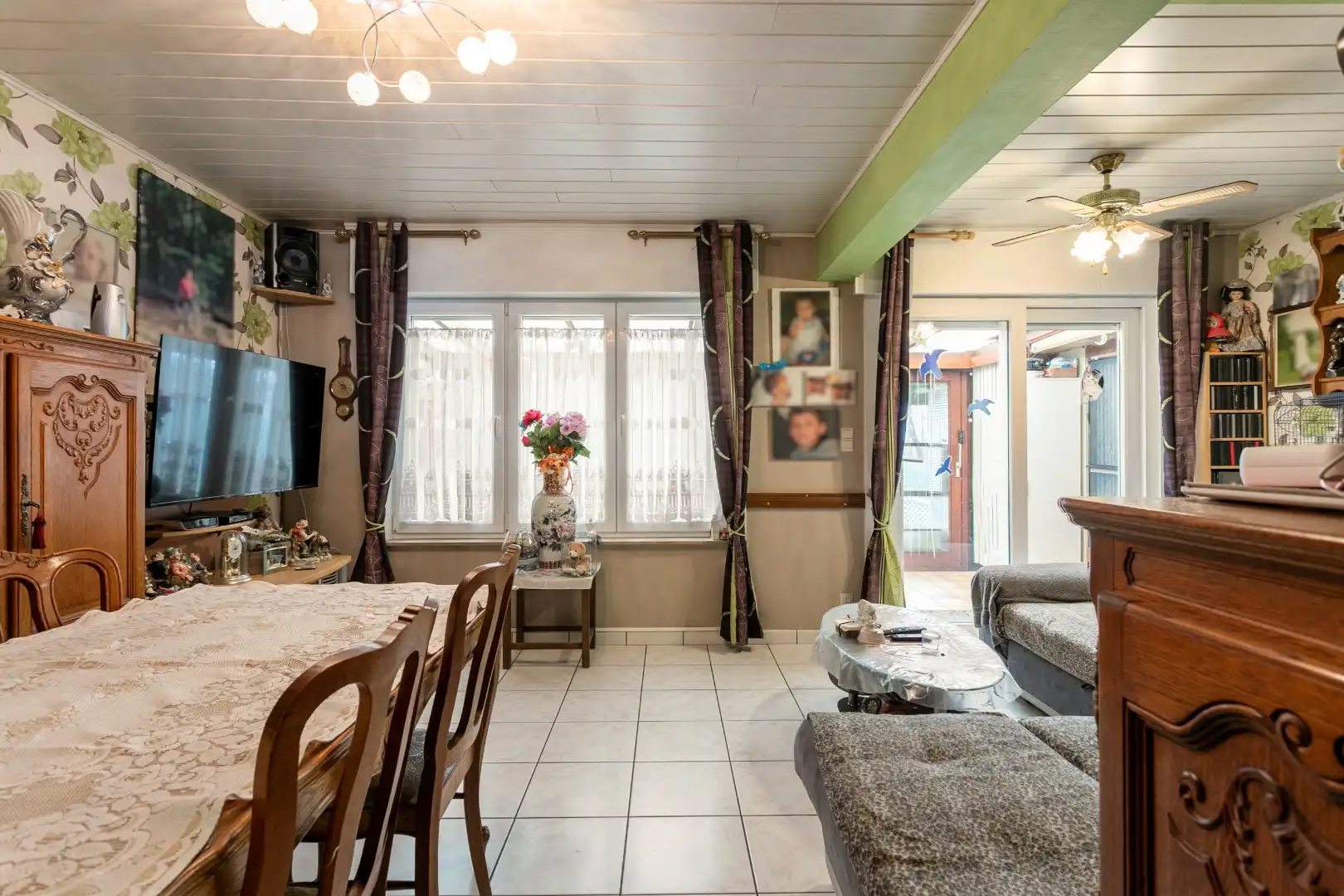 Solide woning te koop met 3 slpks, garage, veranda en tuin foto 7