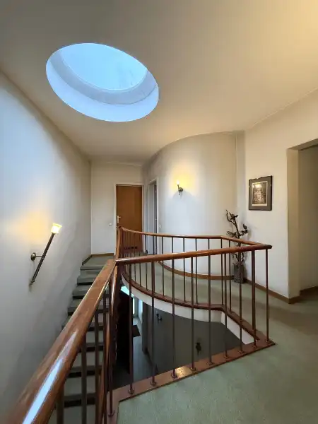 Zeer ruime karaktervolle voormalige dokterswoning met prachtige tuin in het centrum foto 15