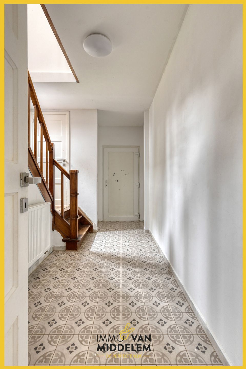 VERNIEUWDE WONING MET 4 KAMERS, TUIN & ZORGUNIT foto 2