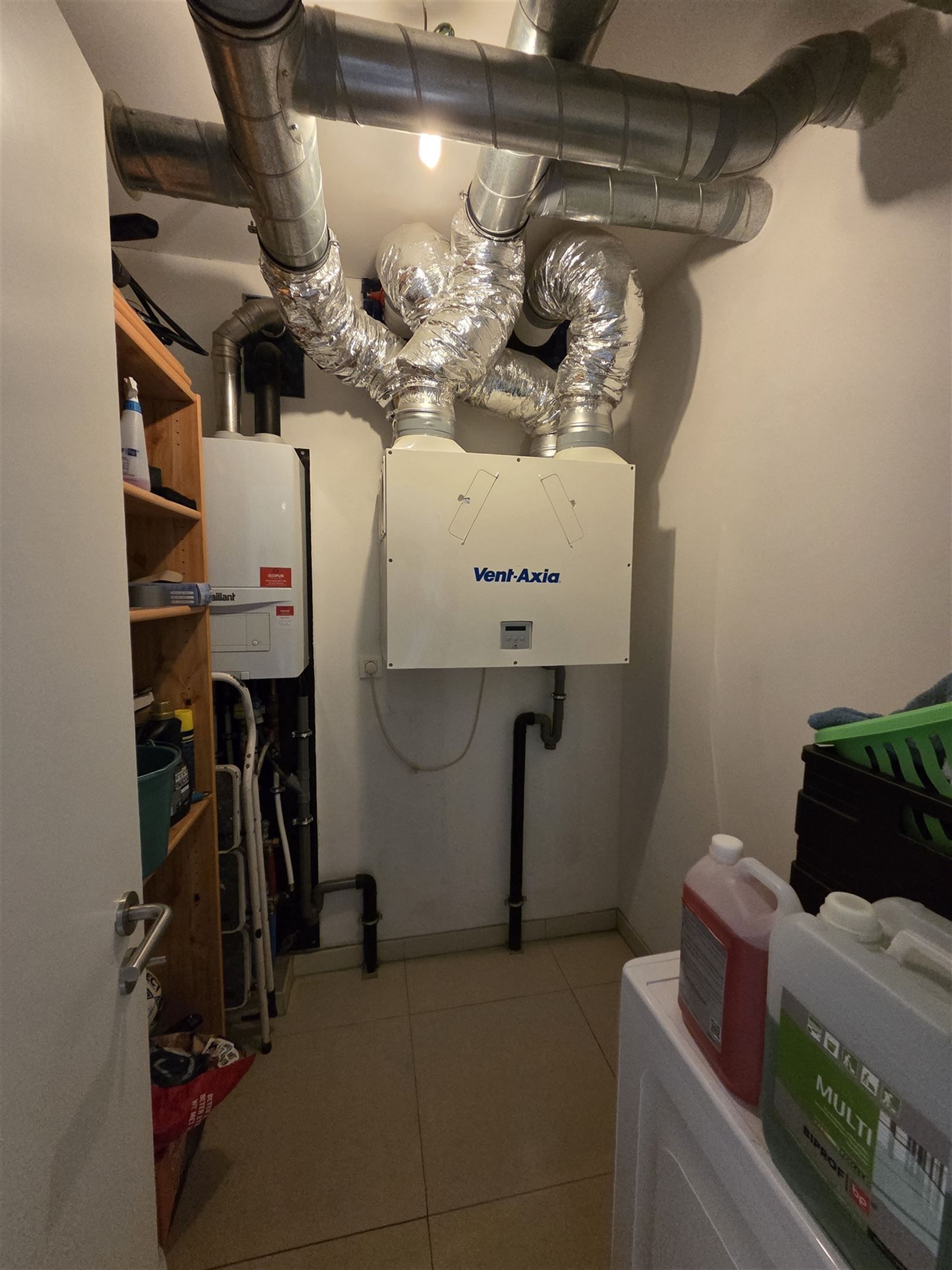 Ruim tweeslaapkamer appartement te huur foto 14