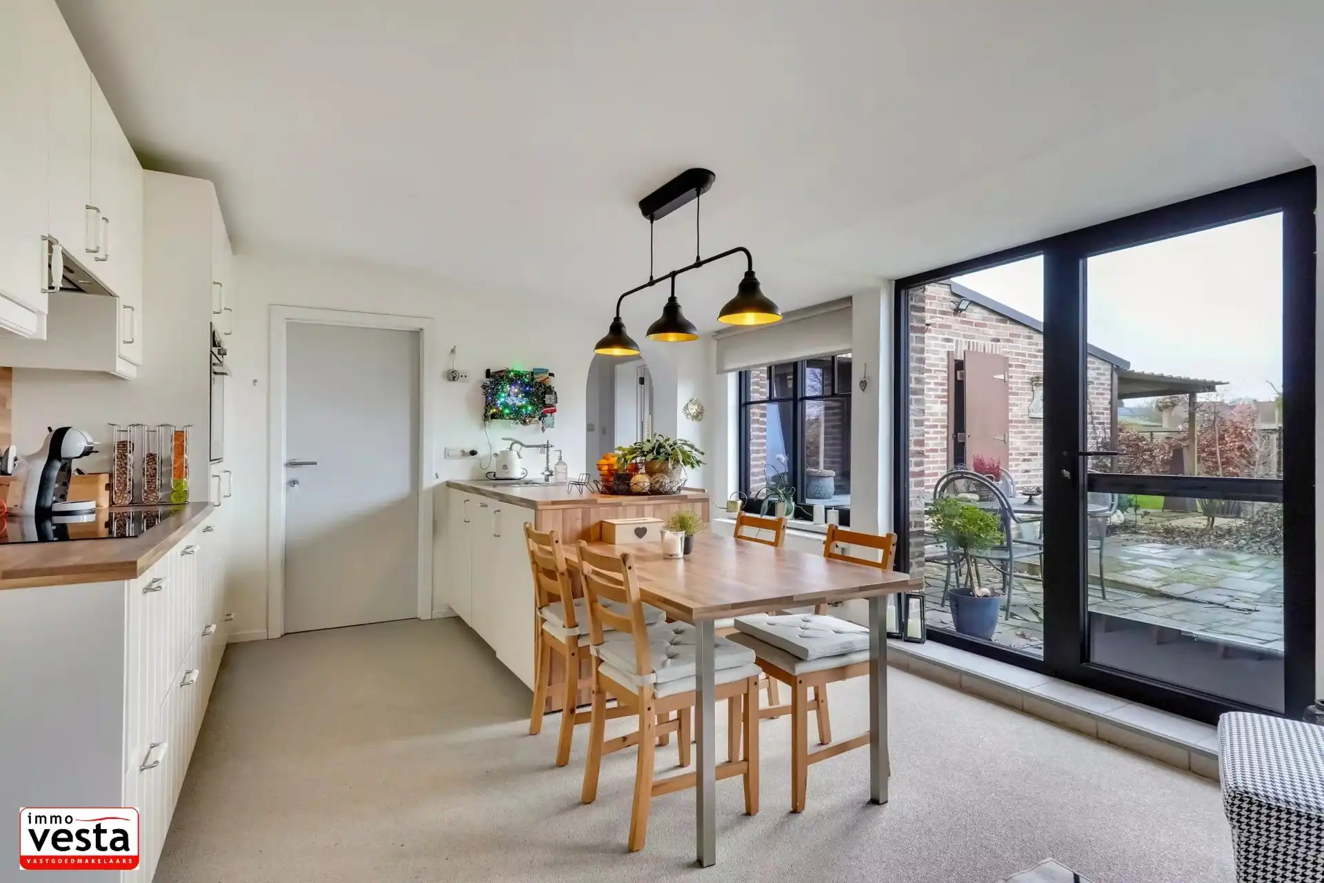 Karaktervolle woning in Sint-Truiden foto 11