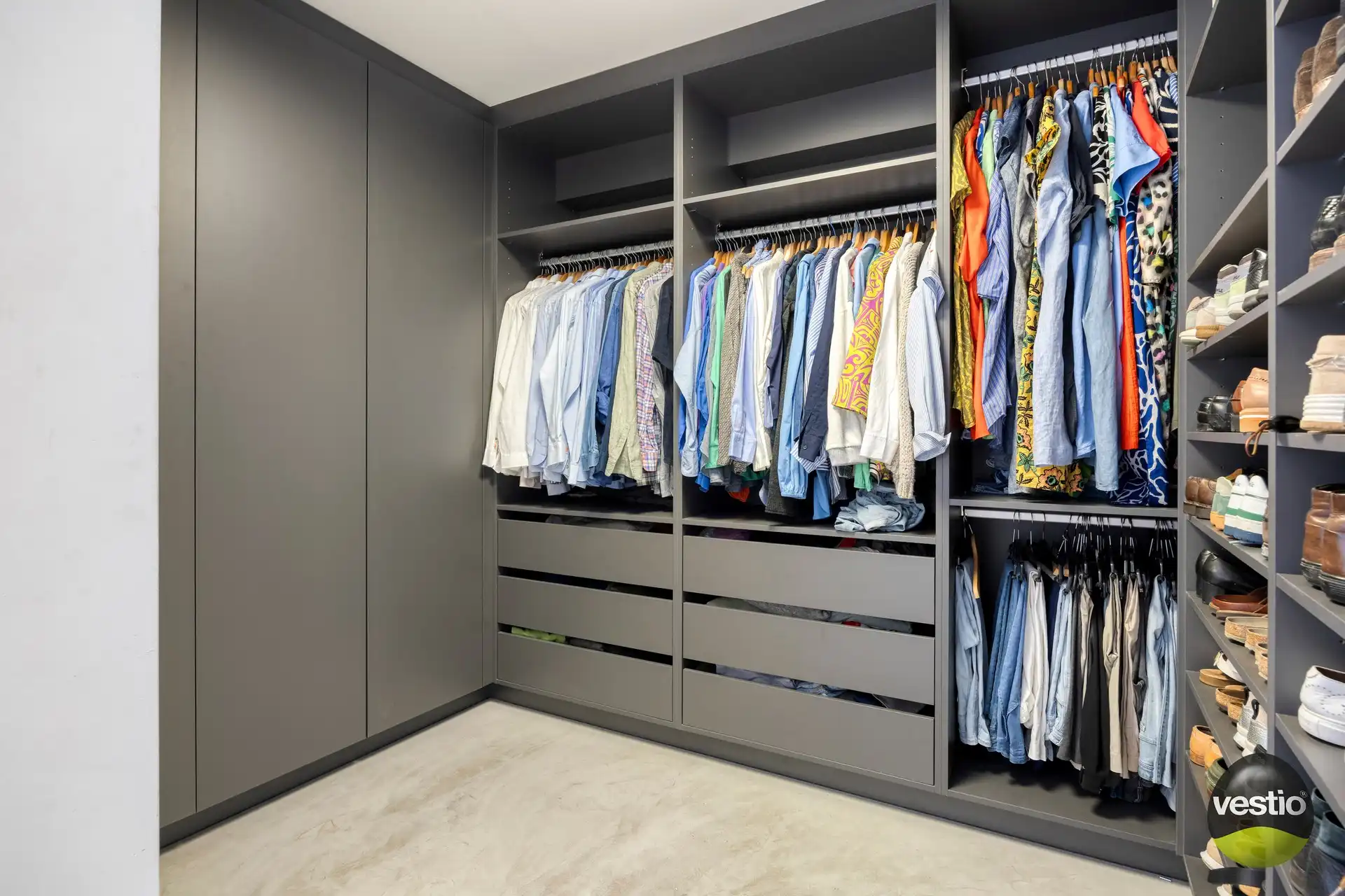 Moderne villa in de gegeerde Mombeekdreef – luxe, licht en rust op een toplocatie in Hasselt foto 21