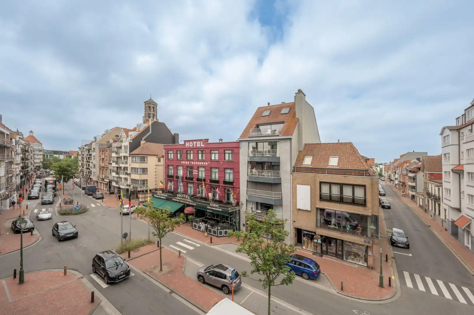 Ruim appartement met 2 volwaardige slaapkamers en west-orientatie op Lippenslaan foto 5