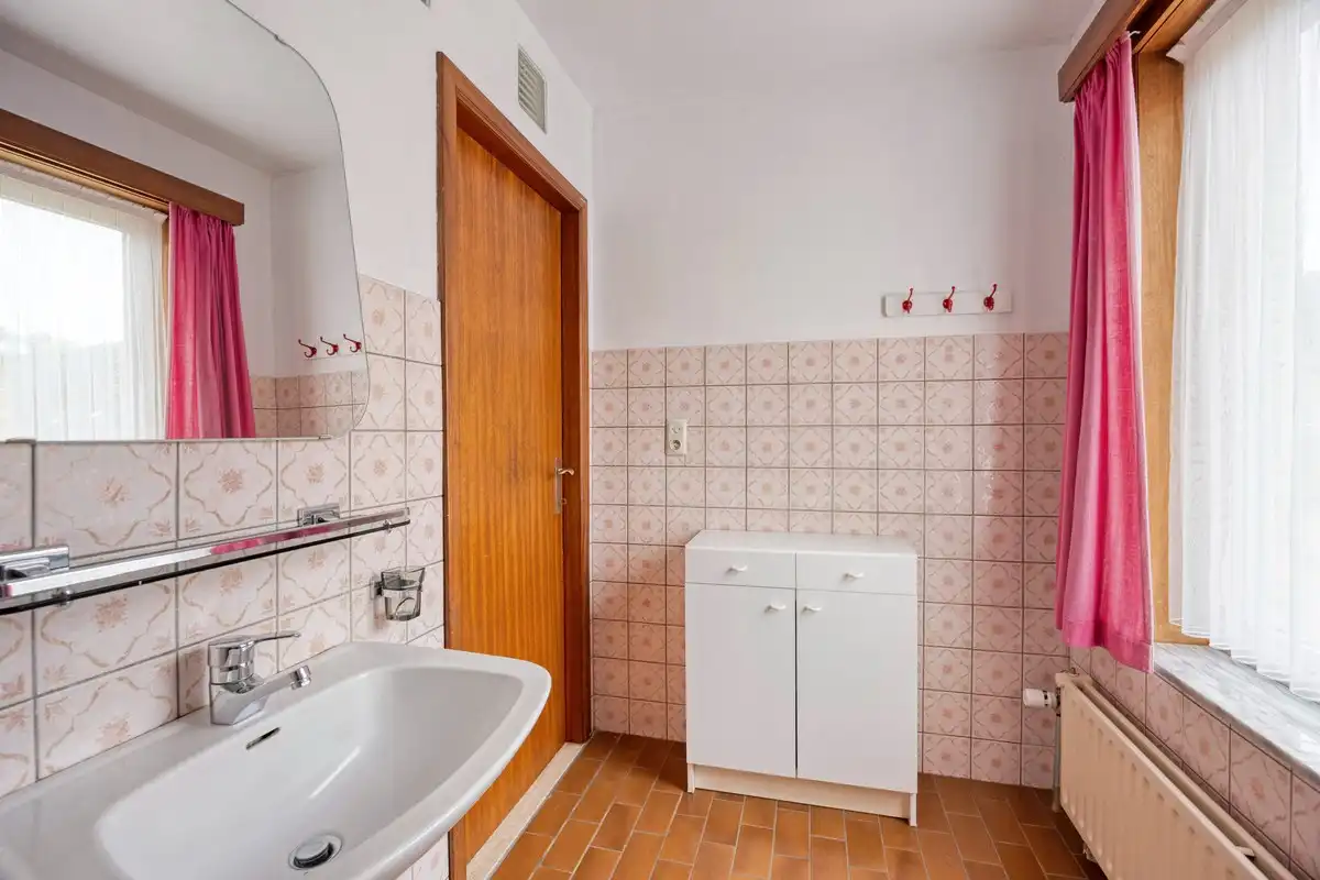 Halfopen bebouwing met 3 ruime slaapkamers. foto 21