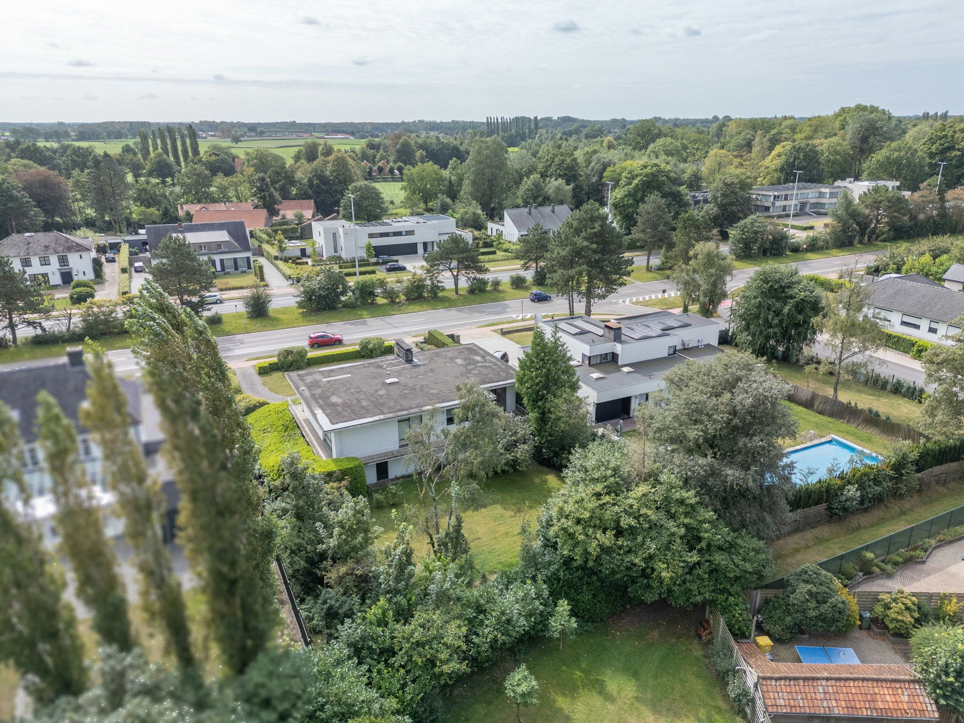 Te renoveren villa op een perceel van 1.250 m² foto 28