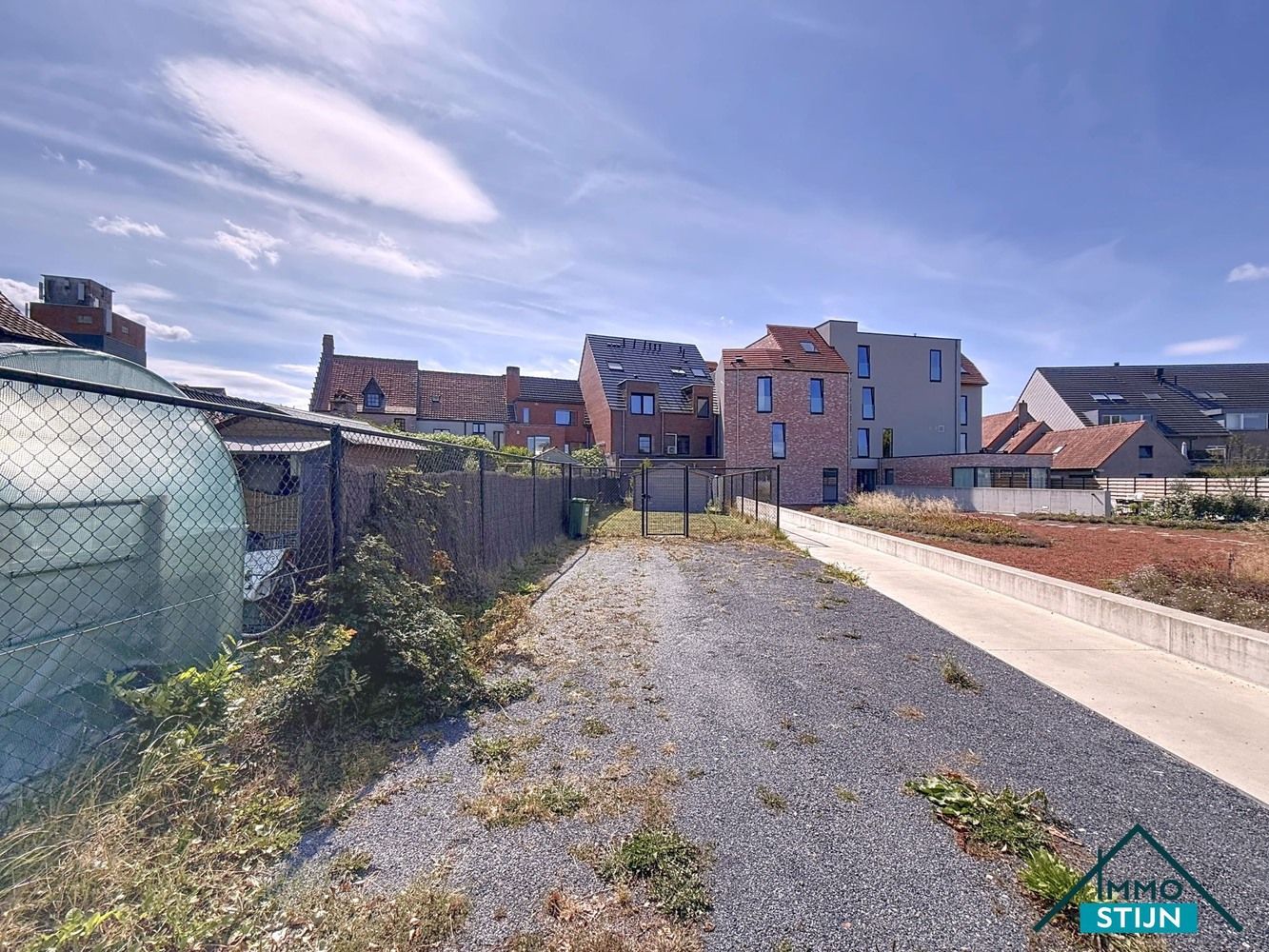Gelijkvloers appartement met terras, tuin en 4 staanplaatsen in centrum Zedelgem foto 14