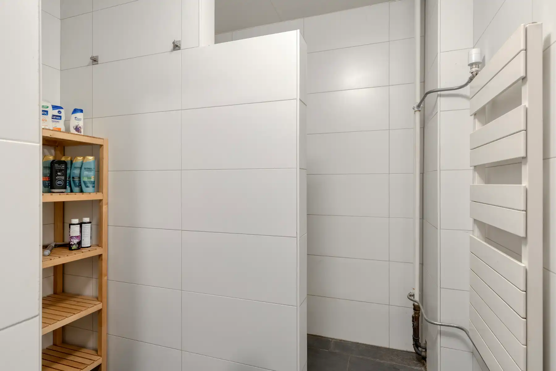 Studentenpand met 5 instapklare kamers en een tuin. foto 8