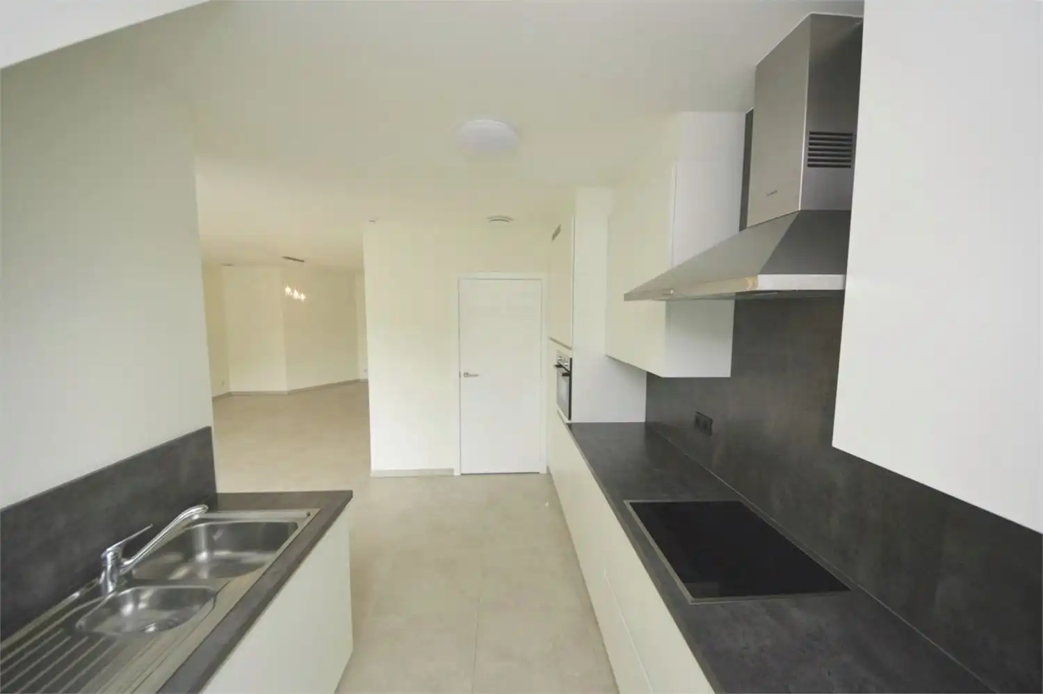 RECENT DUPLEX APP. 3 SLAAPKAMERS foto 6