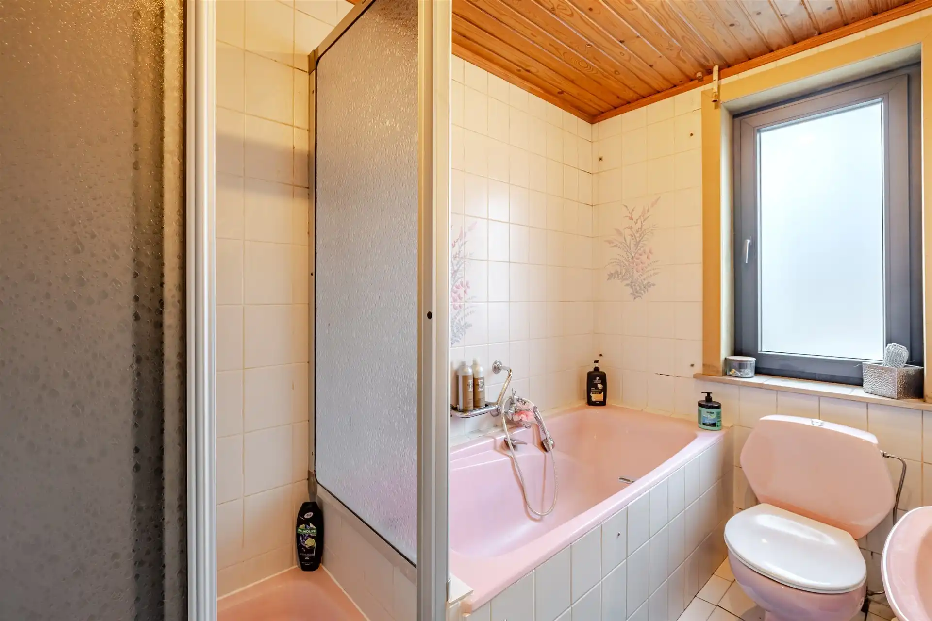 Verder te renoveren gezinswoning in Wetteren foto 14