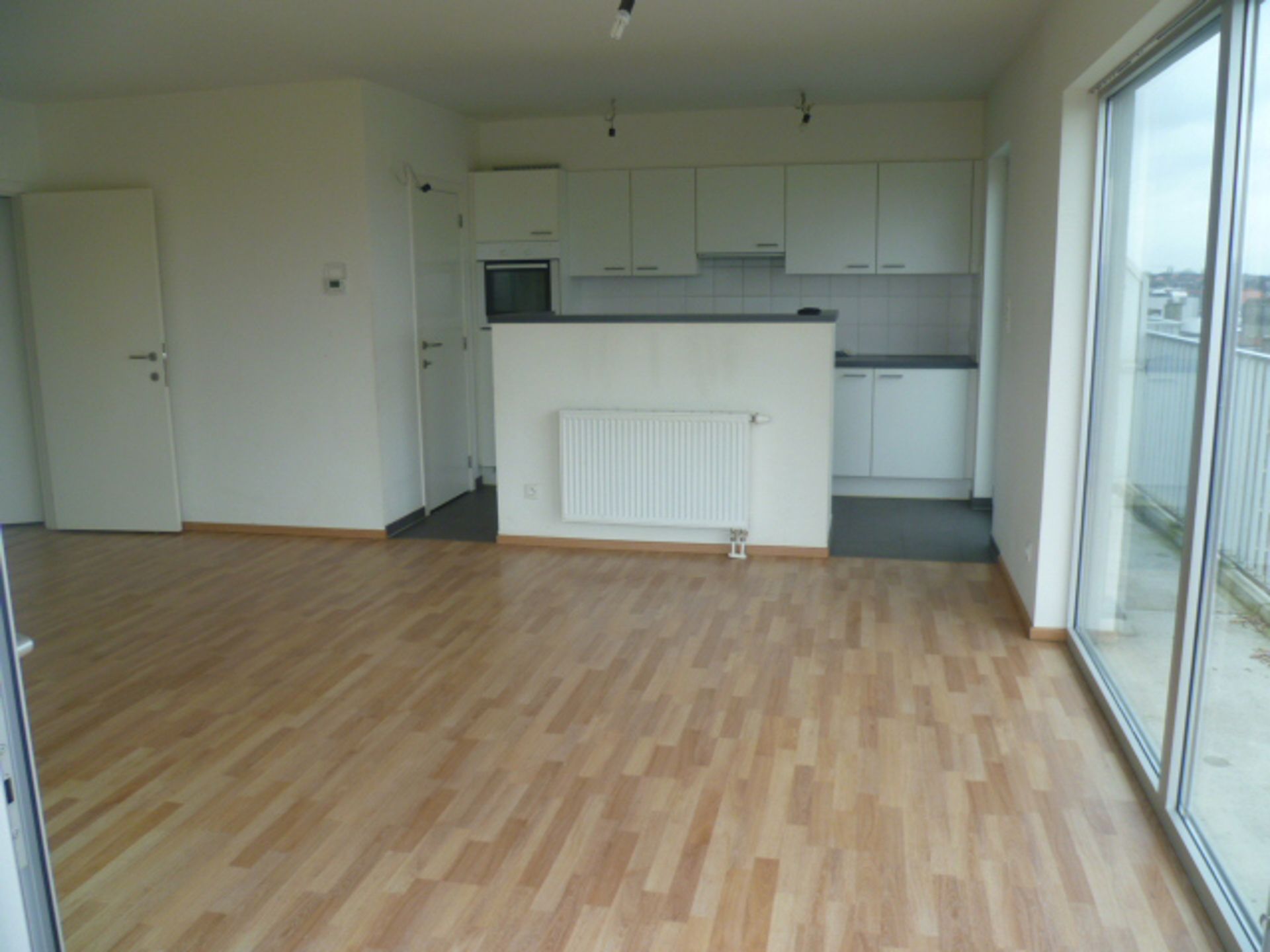 2 slaapkamer appartement met groot terras + P foto 7