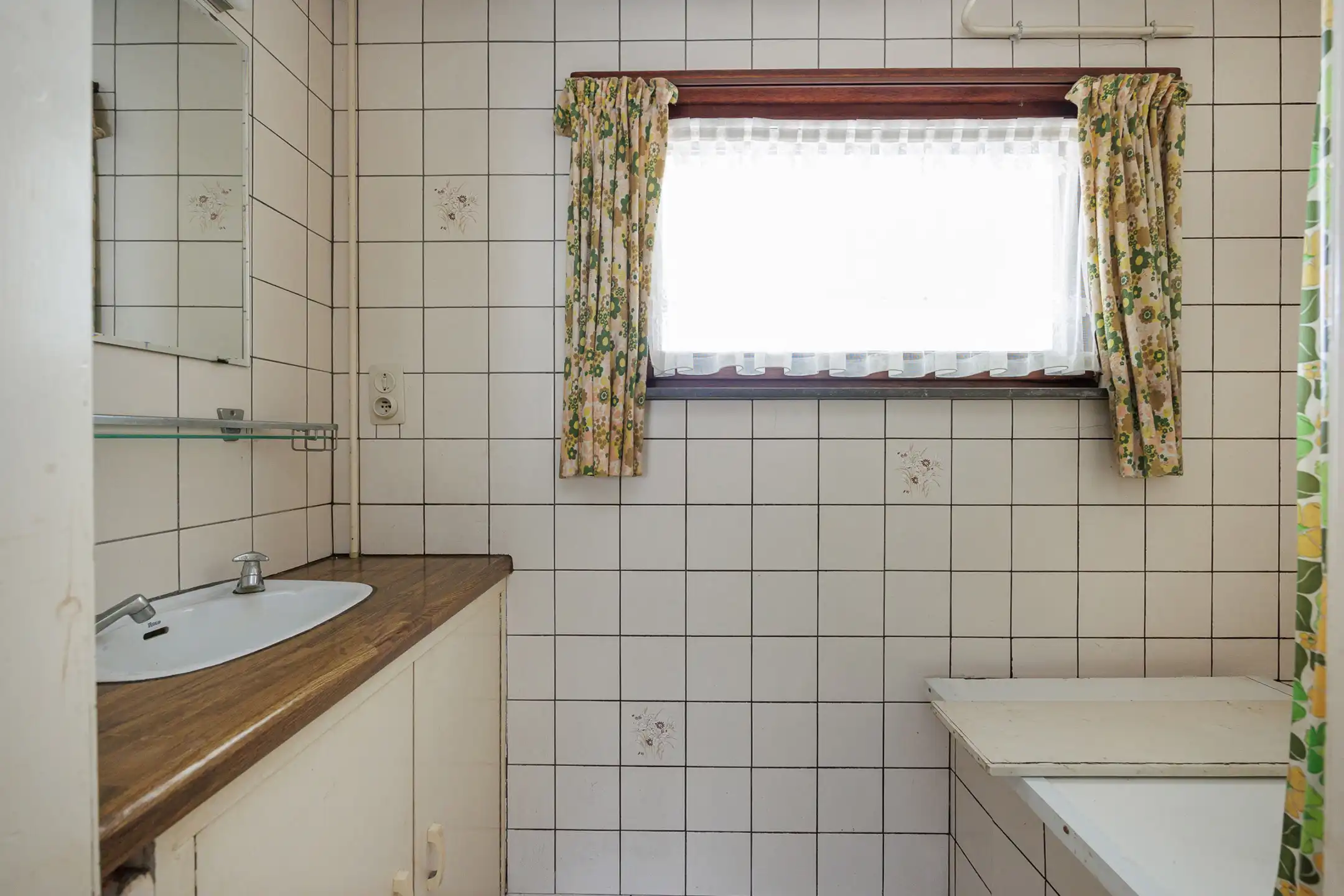 Te renoveren woning op mooi perceel van 1.519 m² (Zuid) foto 16