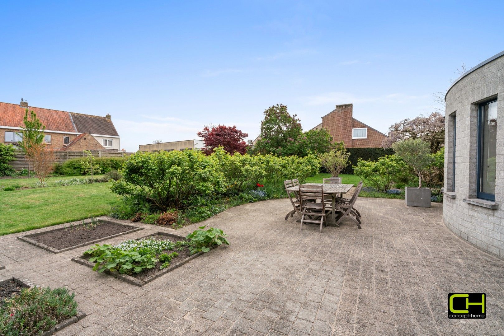 Villa met woonst en praktijkruimte te koop in Beke foto 19