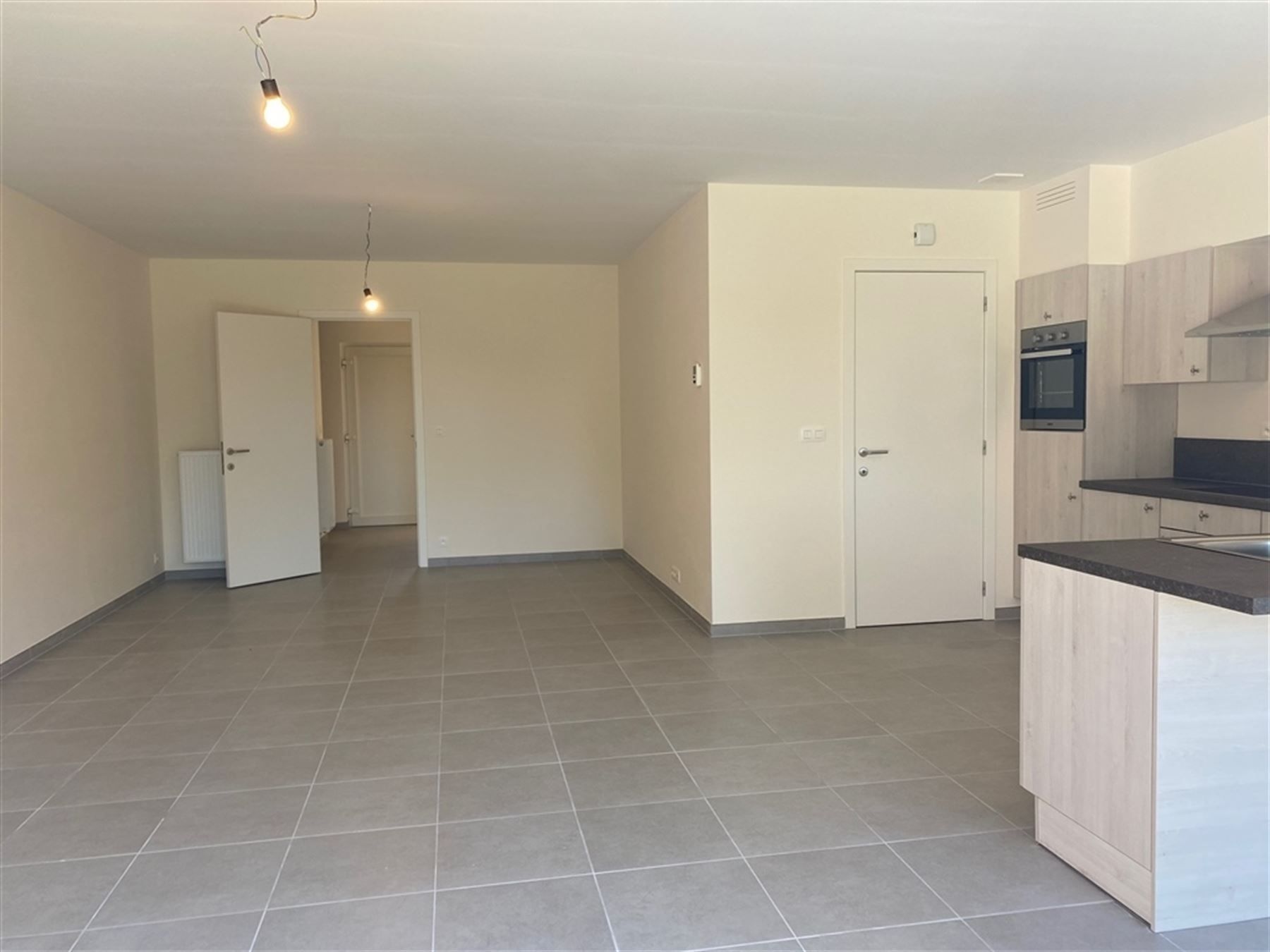 Goed uitgeruste ruime  nieuwbouwwoning foto 5