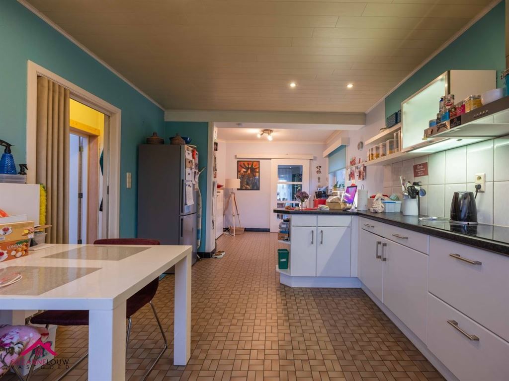 Goed onderhouden, op te frissen woning foto 19