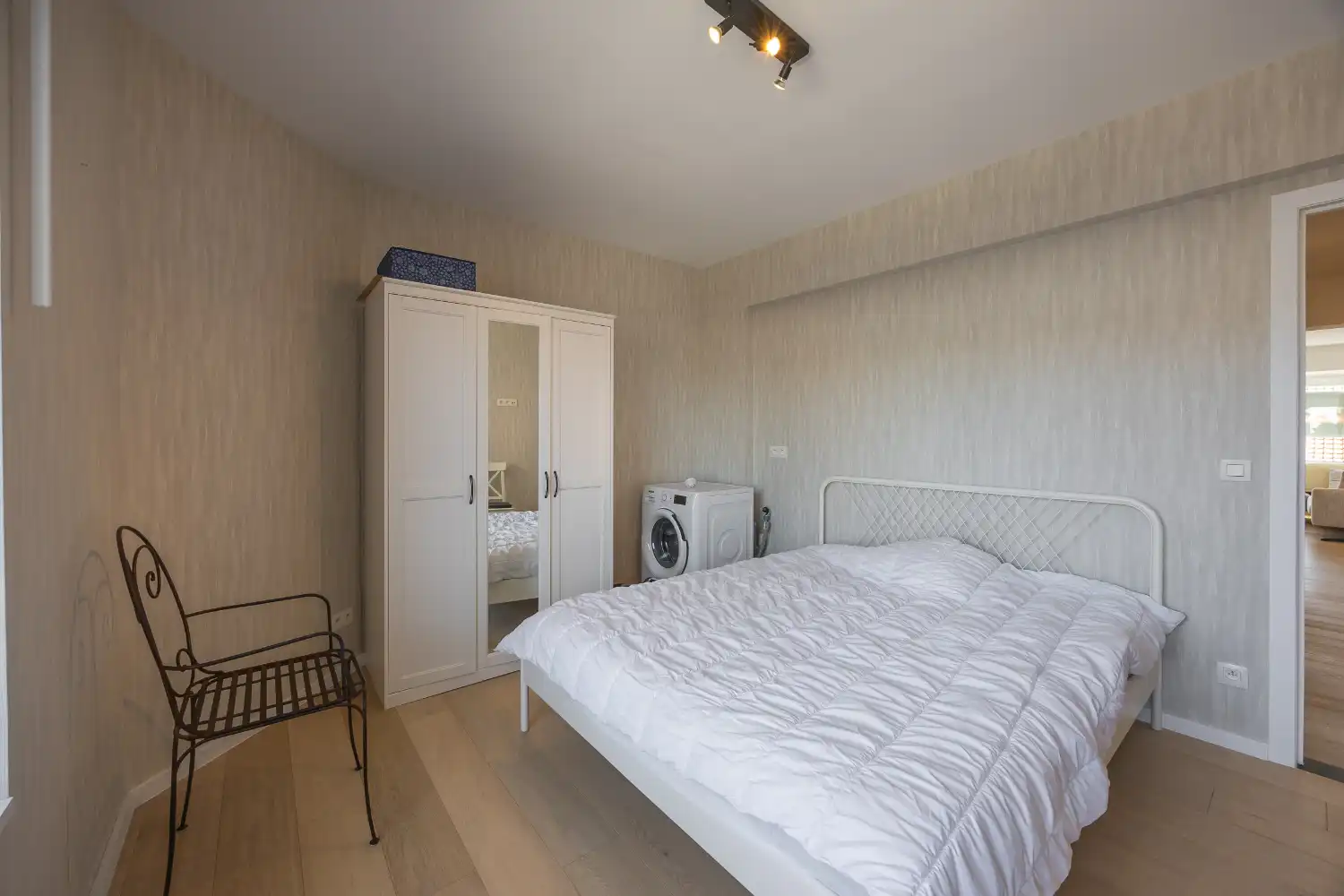 Gerenoveerd appartement in hartje Oostende foto 16