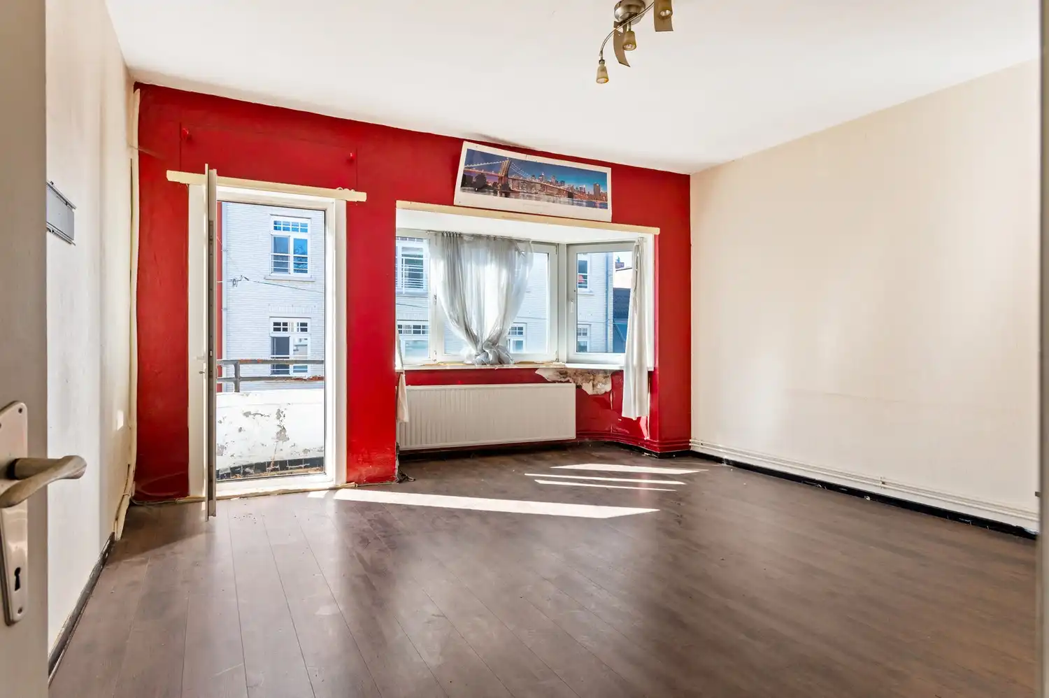 Handelsgelijkvloers met bovenliggend appartement in het centrum van Wommelgem! foto 12