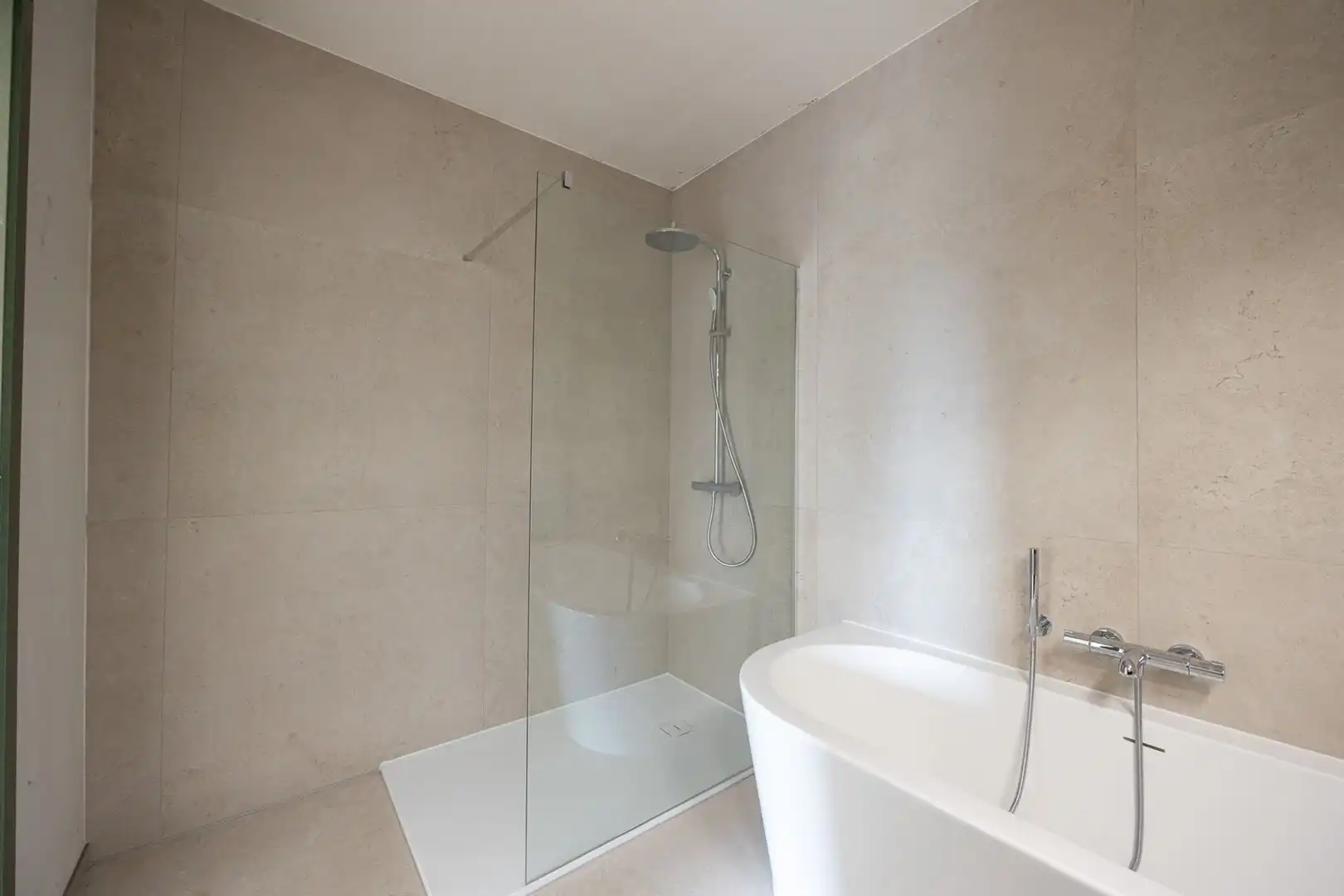 Duurzame, halfopen nieuwbouwbouwing op zuidwest perceel.  foto 23