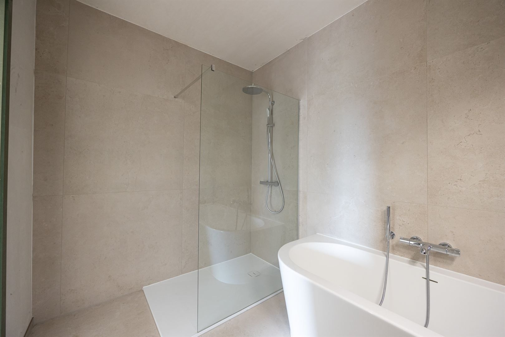 Duurzame, halfopen nieuwbouwbouwing op zuidwest perceel.  foto 23