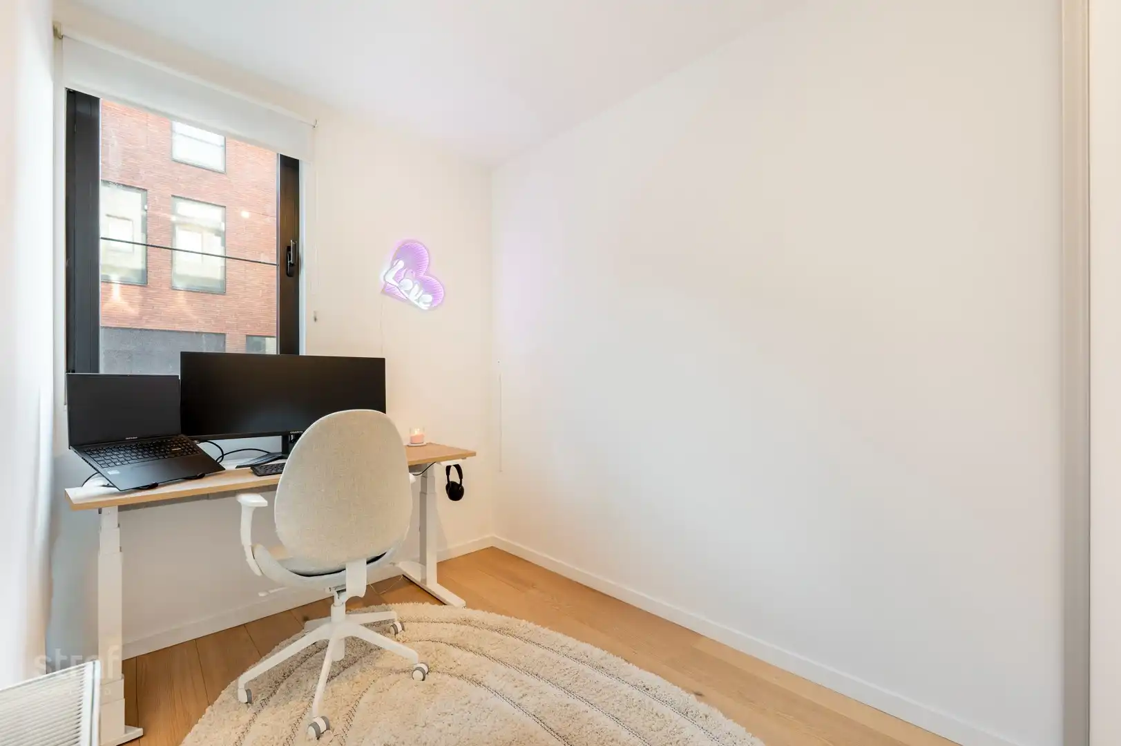 Twee slaapkamers, autostaanplaats, Galgenweel én hartje Antwerpen op één plek foto 12
