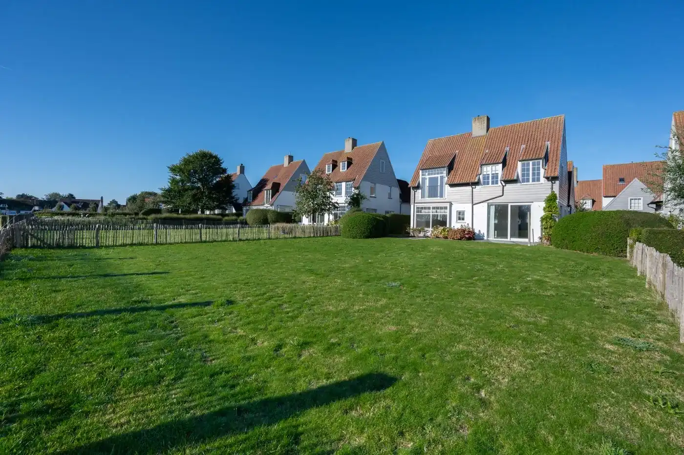 Exclusieve alleenstaande villa met panoramisch zicht over de Polders foto {{pictureIndex}}