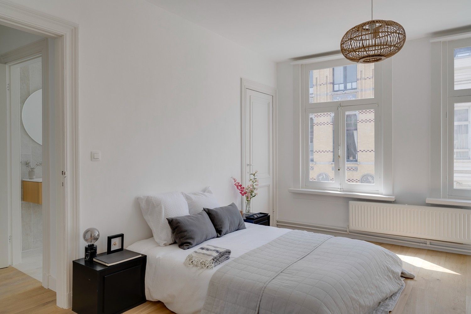 Karaktervol herenhuis met 6 slaapkamers, stadstuin en hoogwaardige afwerking foto 26