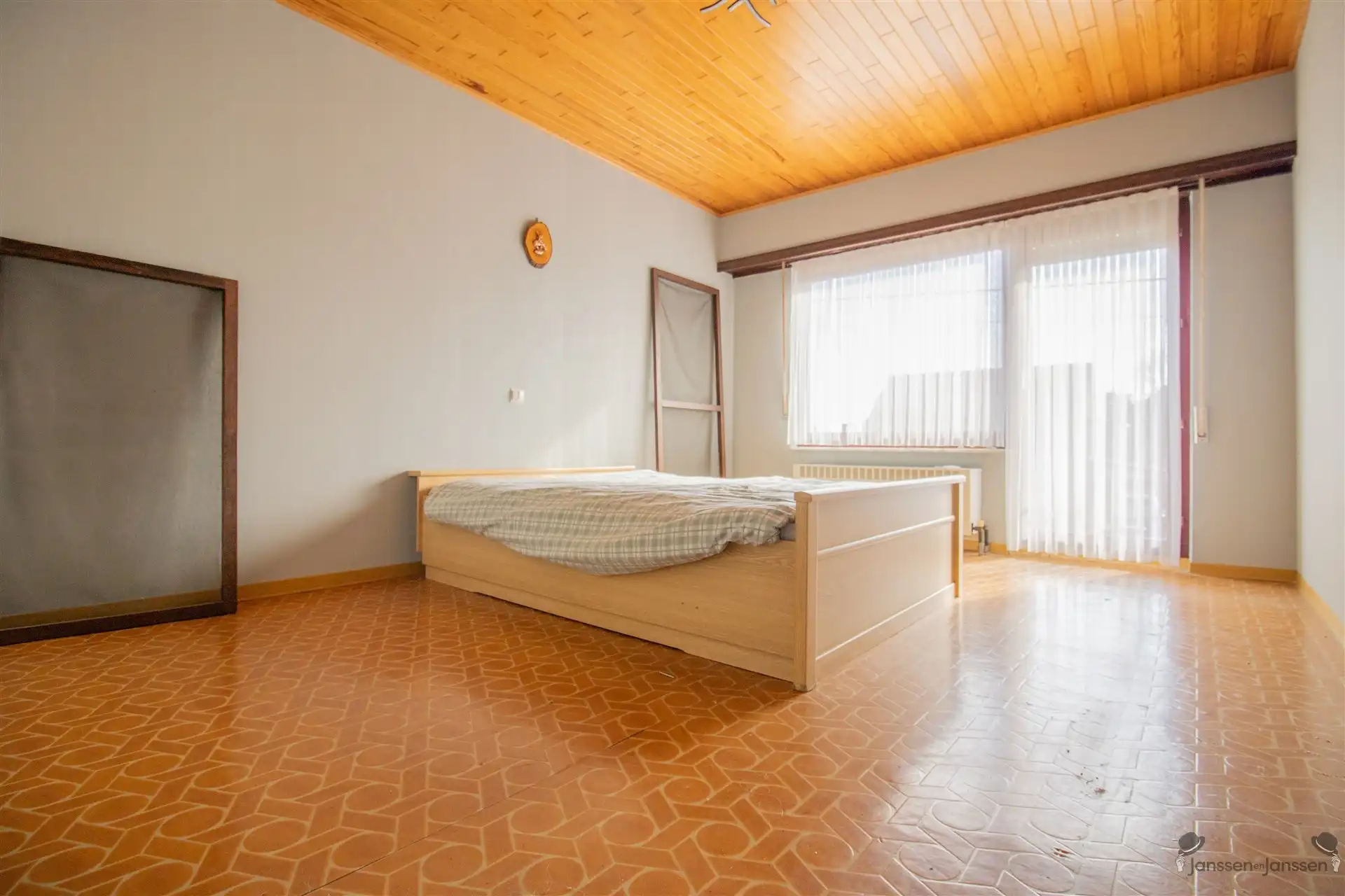 Ruime te renoveren HOB op 522 m² met 3 slaapkamers en ruime zolder met mogelijkheden foto 9