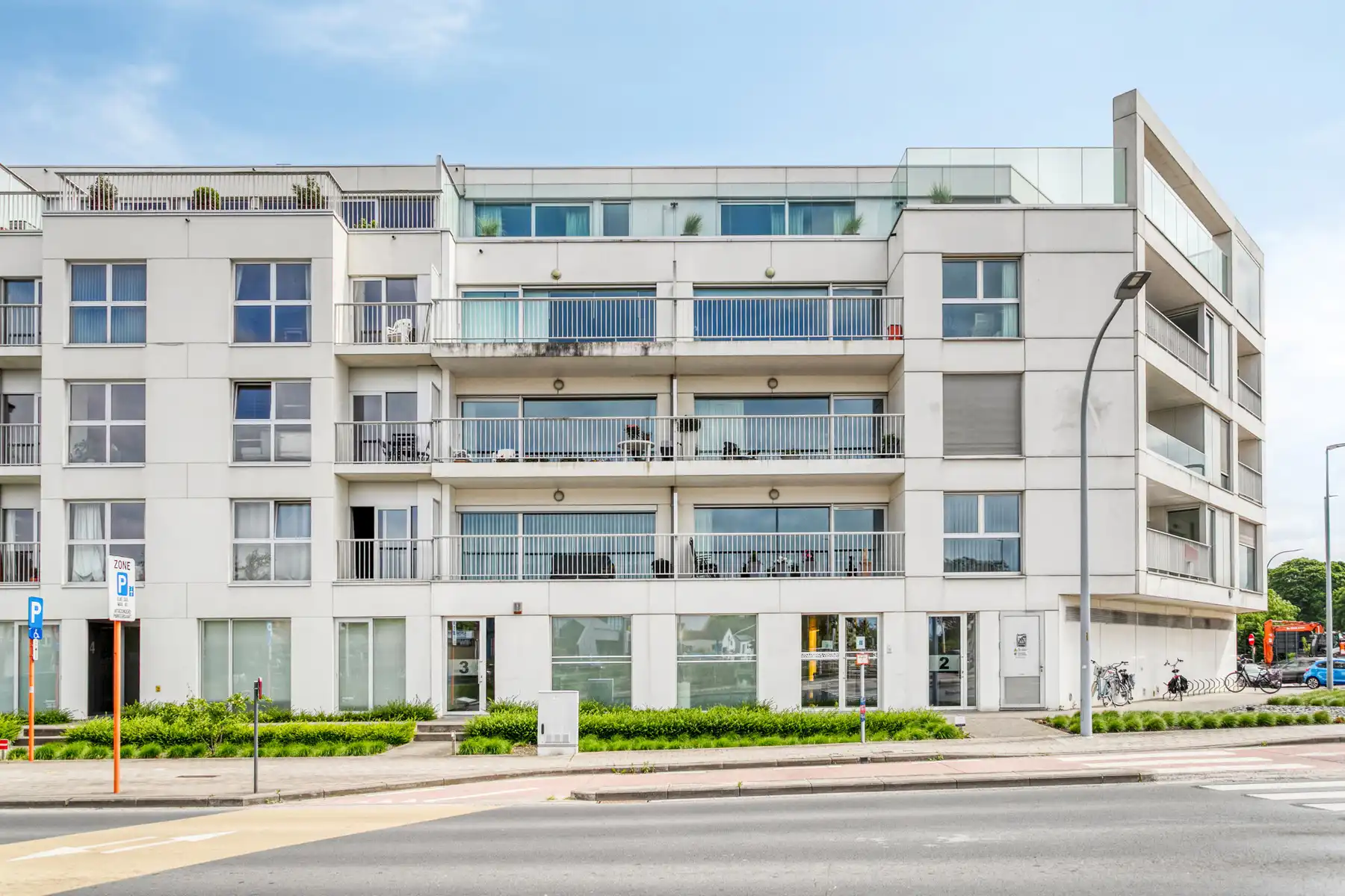 Appartement langs de Damse Vaart met terras en staanplaats foto 17