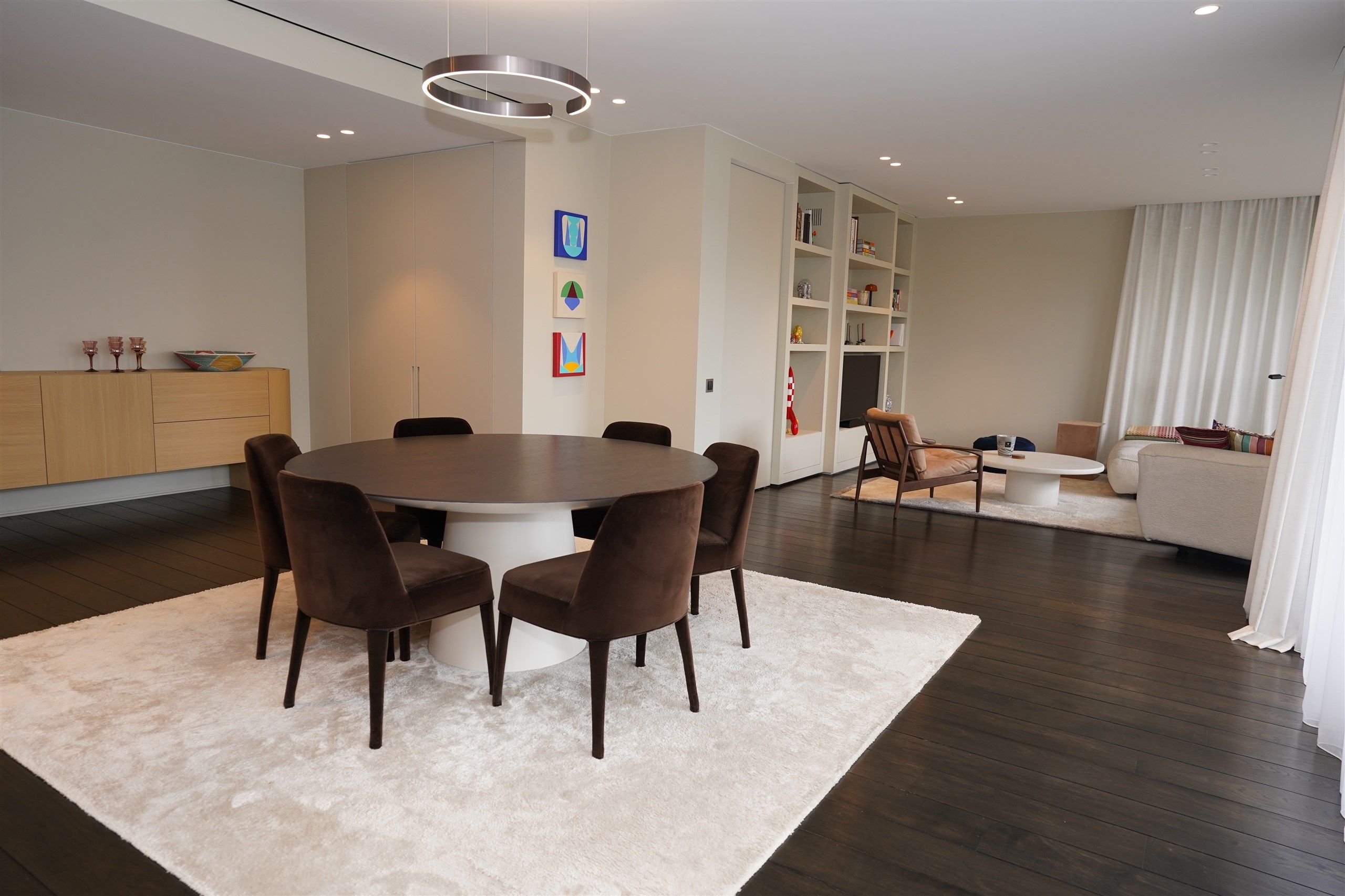 Luxeappartement met frontaal Leiezicht & voorbijglijdende bootjes foto 3