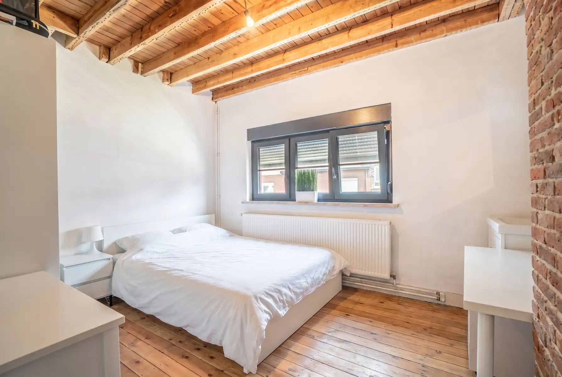 Halfopen woning met tuin & parking in Halle | EPC D foto 12