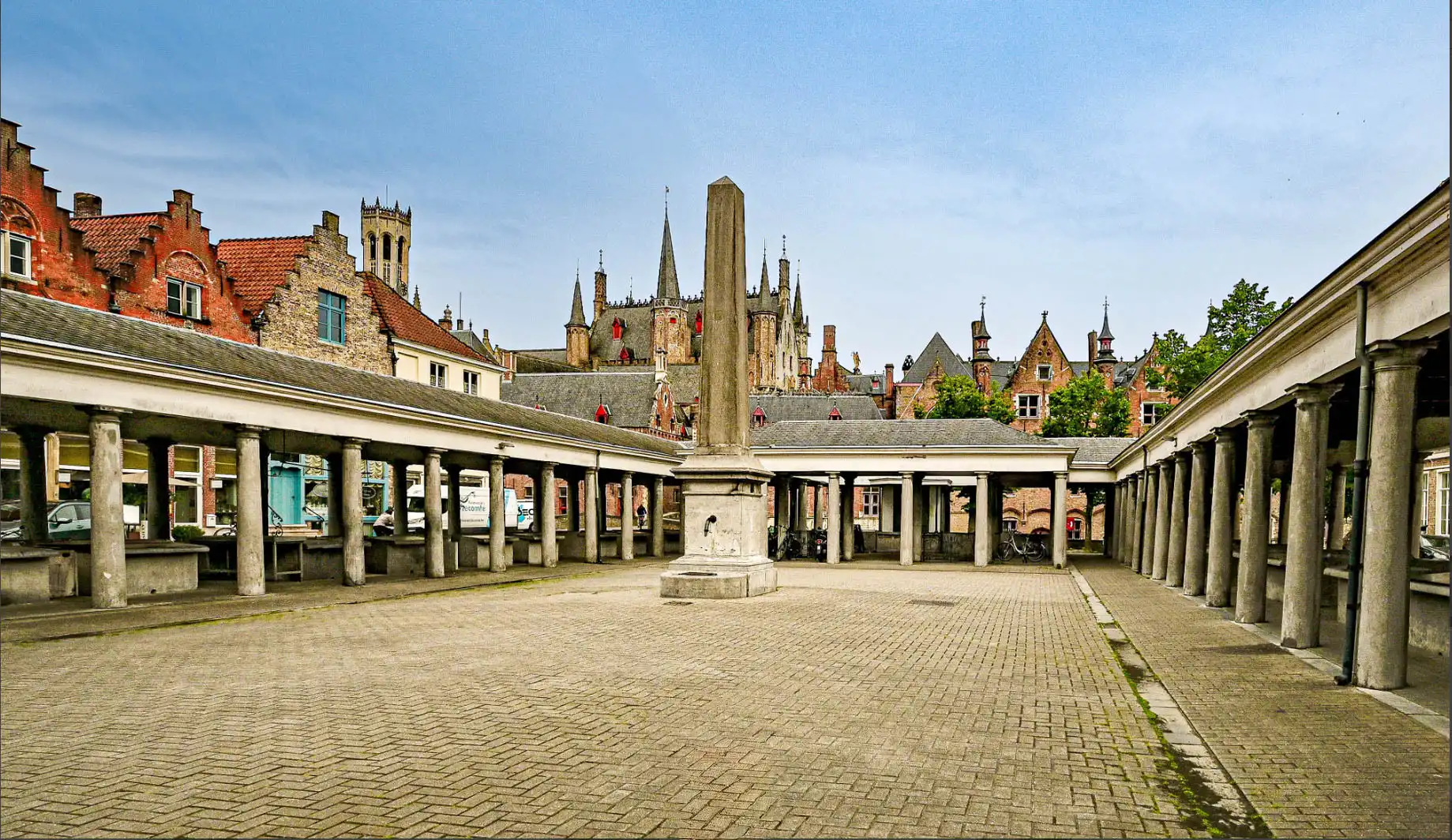 Exclusief wonen met zicht over de Vismarkt in hartje Brugge foto 3