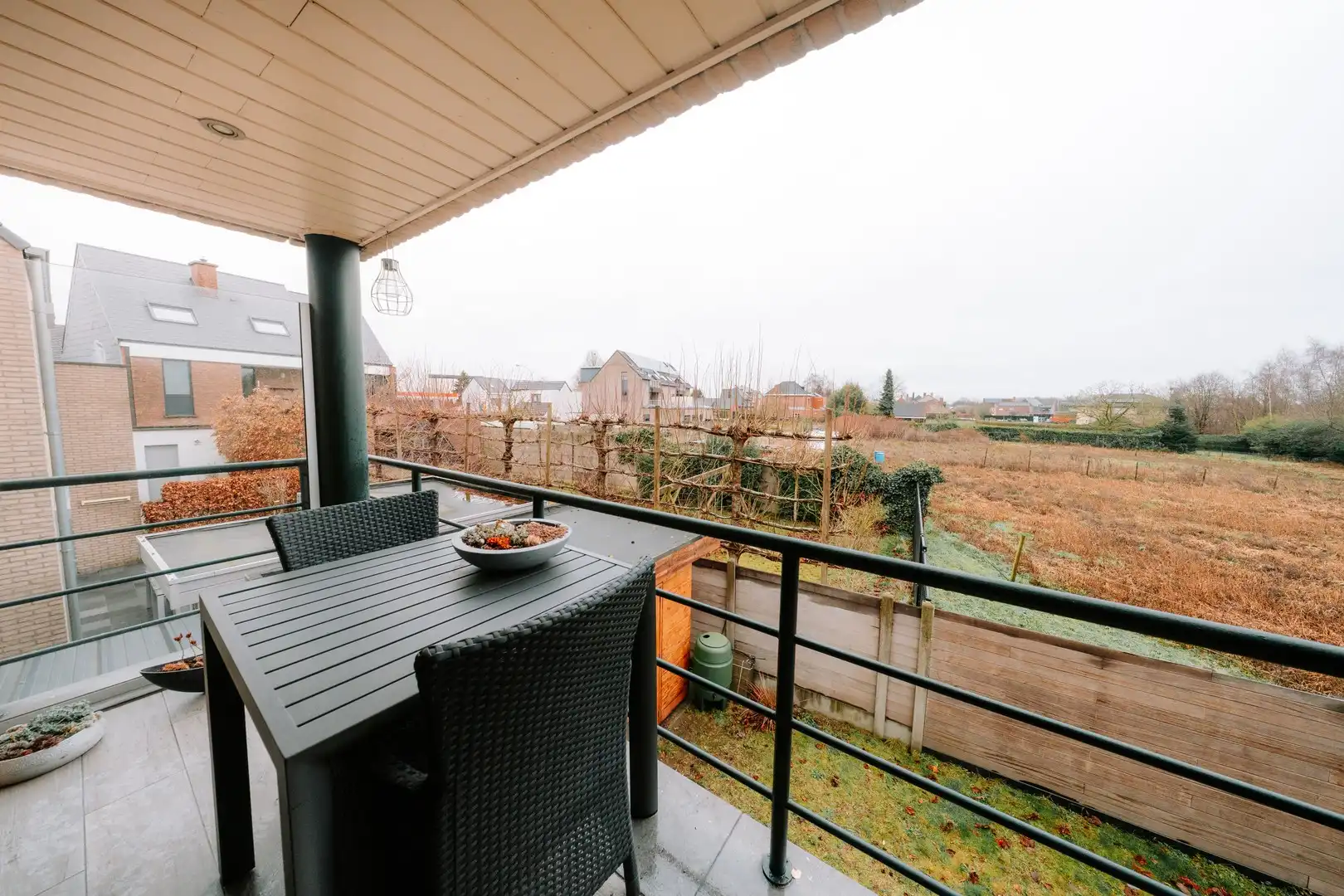 Instapklaar appartement met 3 slaapkamers, terras & zonnepanelen. foto 7